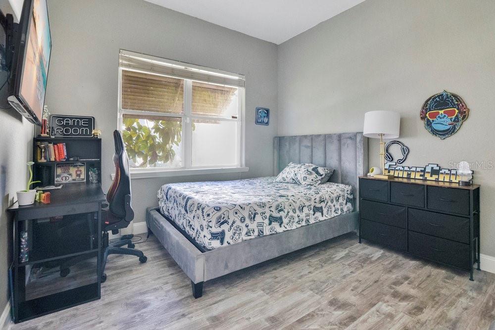 Image 20 of 36 For 16545 Majestic Court