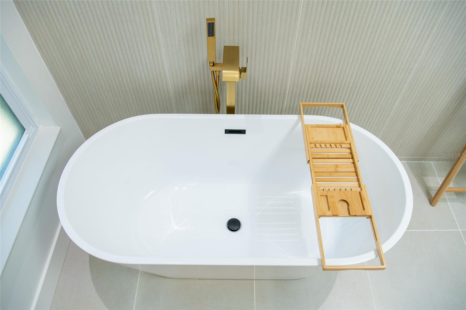 Image 22 of 44 For 1010 Joyce Court