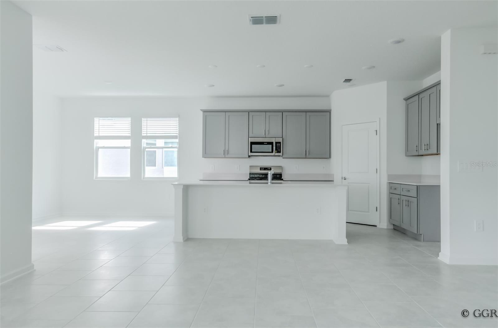 Image 11 of 41 For 3193 Country Side Drive