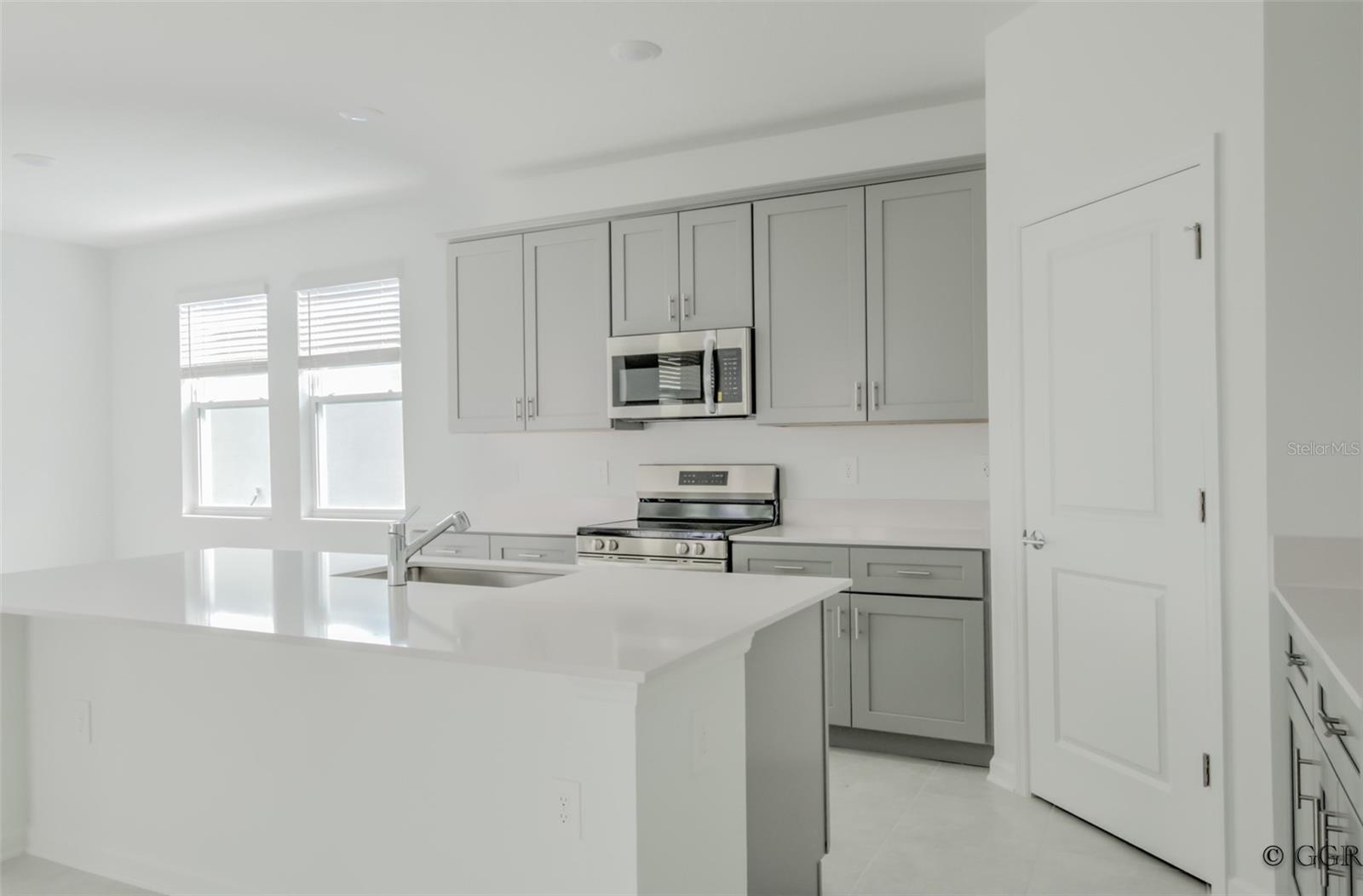 Image 16 of 41 For 3193 Country Side Drive