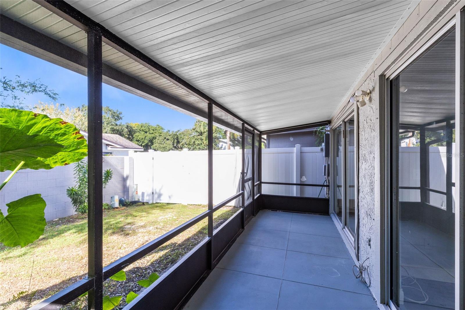 Image 24 of 35 For 890 Jonathan Way