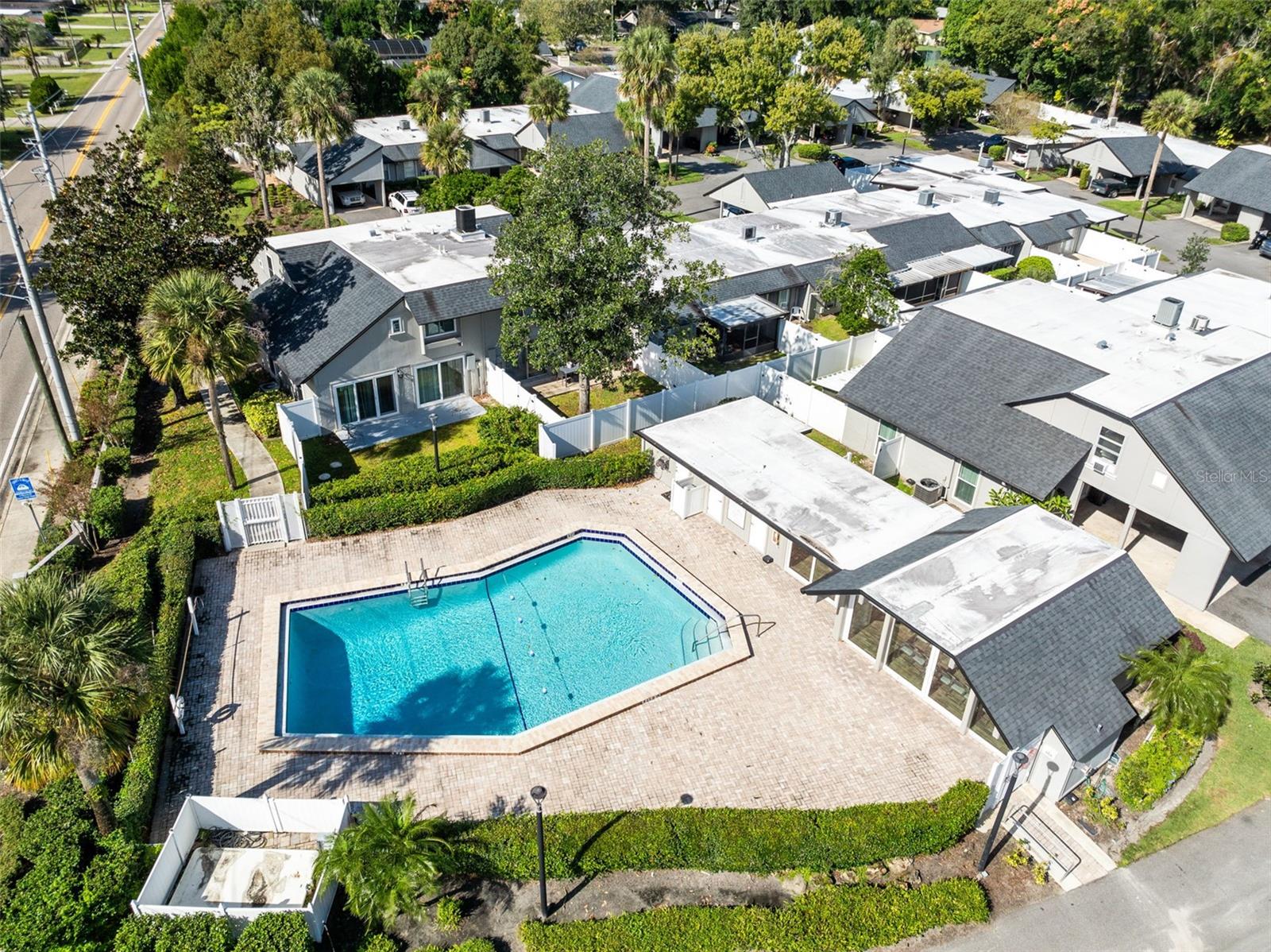 Image 31 of 35 For 890 Jonathan Way