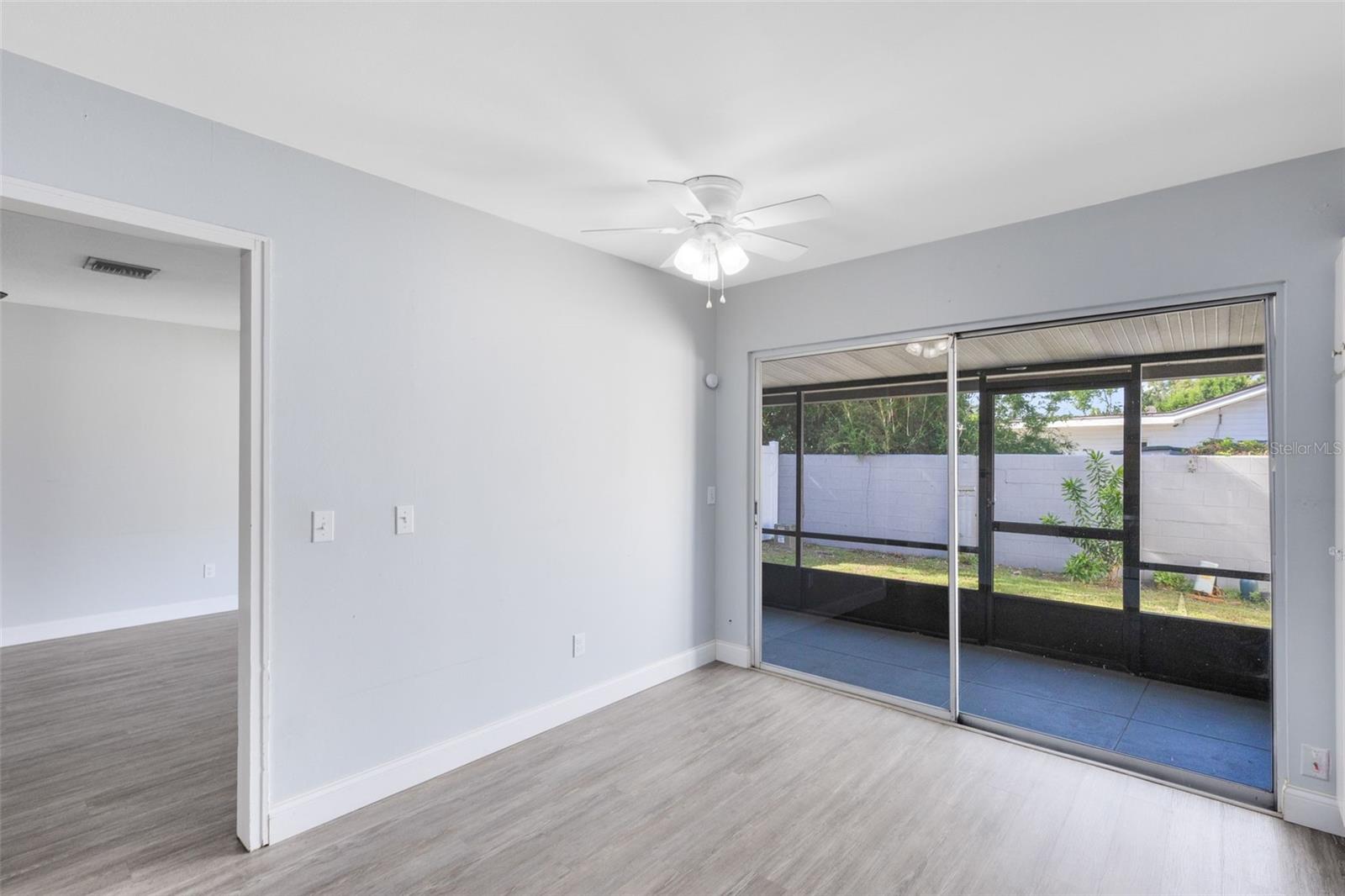 Image 9 of 35 For 890 Jonathan Way