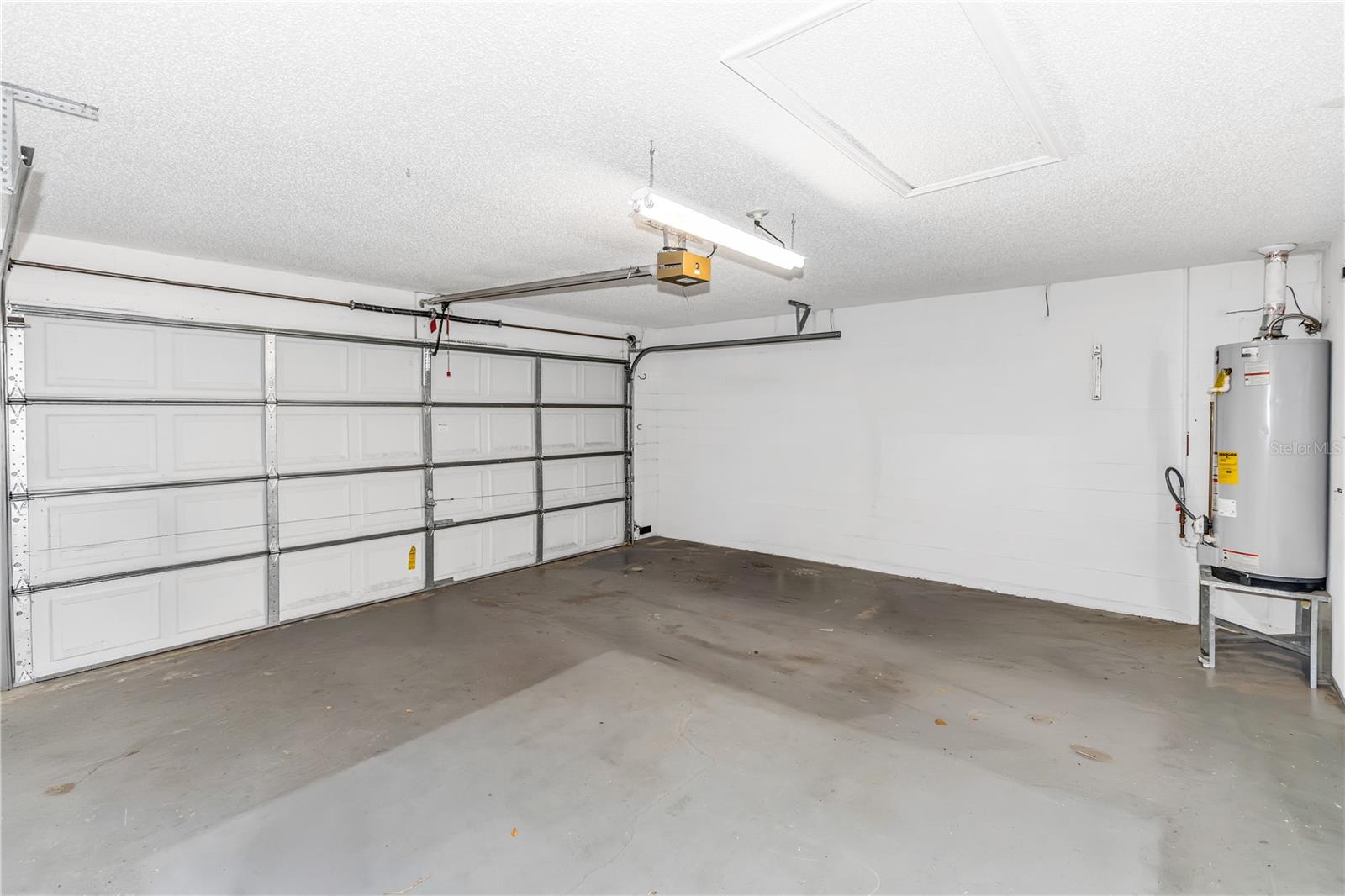 Image 3 of 26 For 5910 Petunia Lane