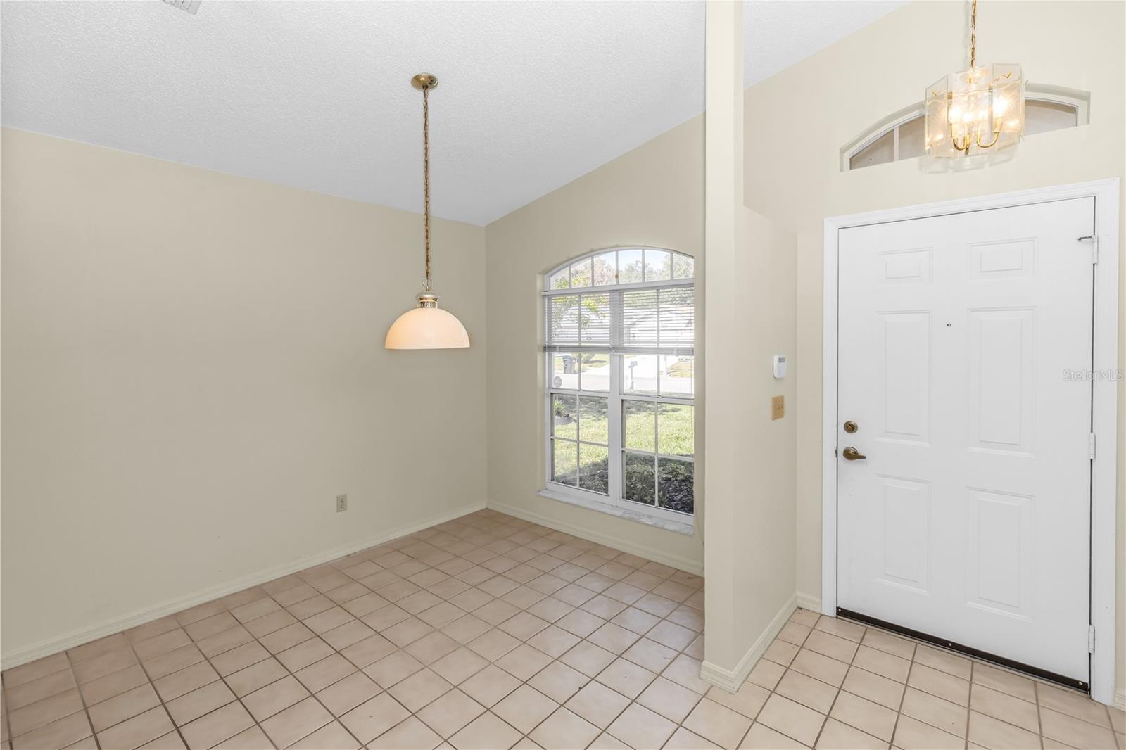 Image 5 of 26 For 5910 Petunia Lane