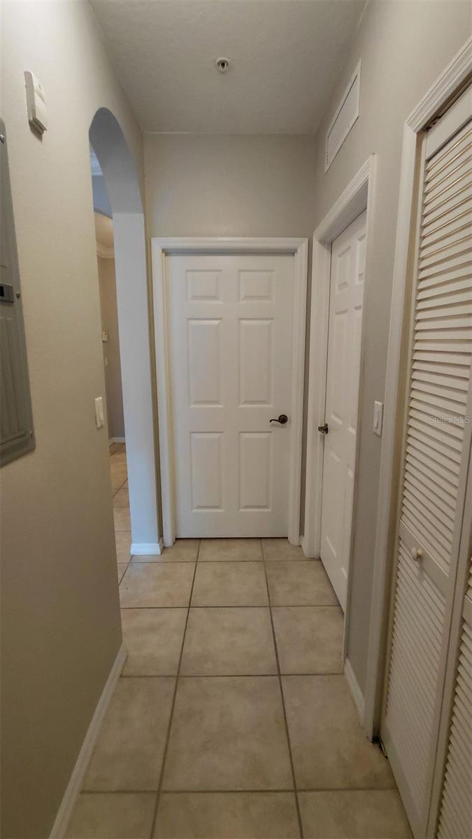 Image 27 of 38 For 11564 Mizzon Drive 104