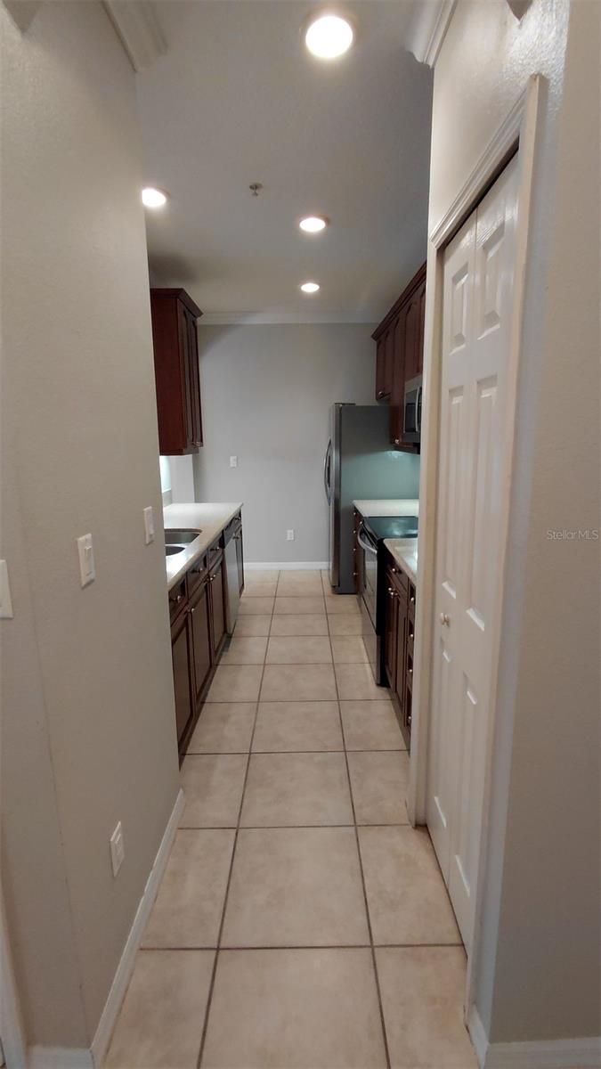 Image 4 of 38 For 11564 Mizzon Drive 104