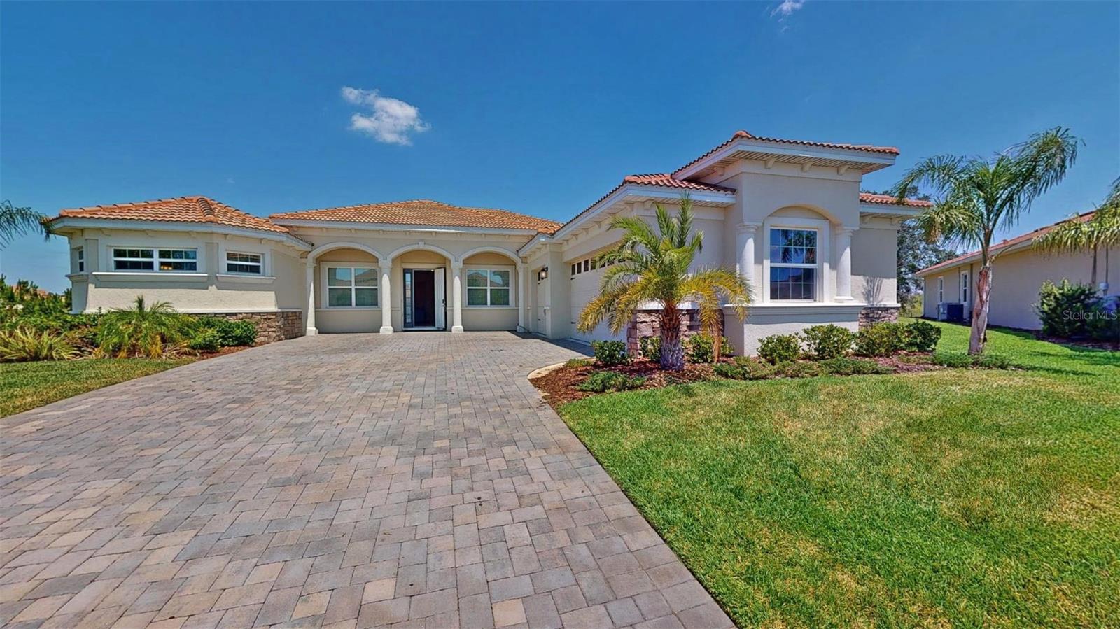 Details for 8851 Fallen Oak Drive, DAVENPORT, FL 33896