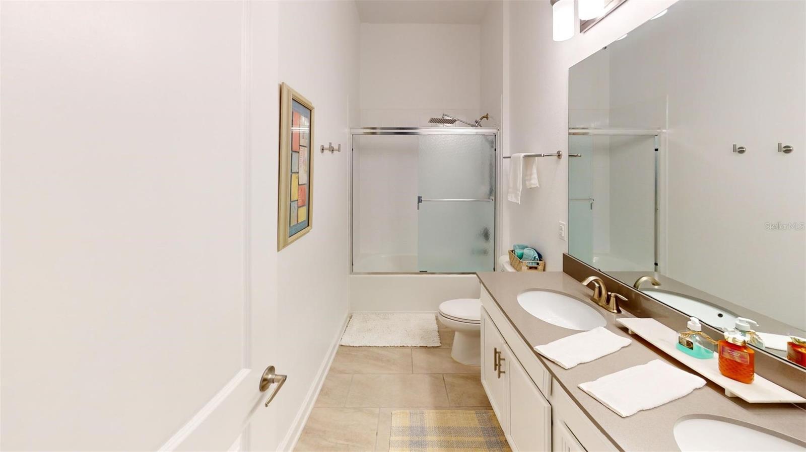 Image 17 of 21 For 8851 Fallen Oak Drive