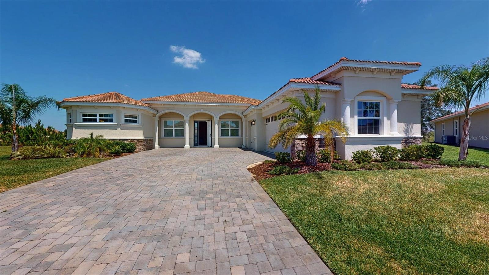 Image 2 of 21 For 8851 Fallen Oak Drive