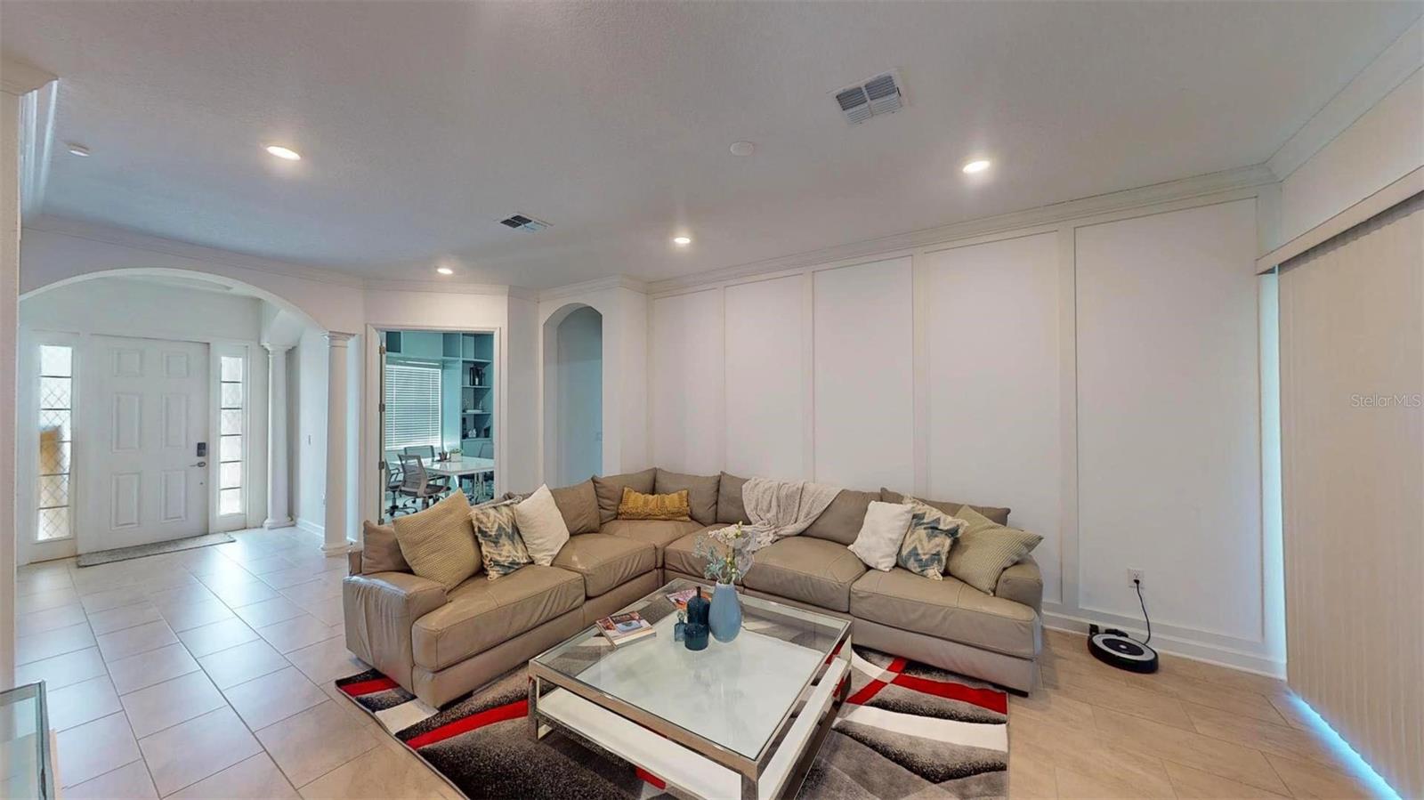 Image 3 of 21 For 8851 Fallen Oak Drive