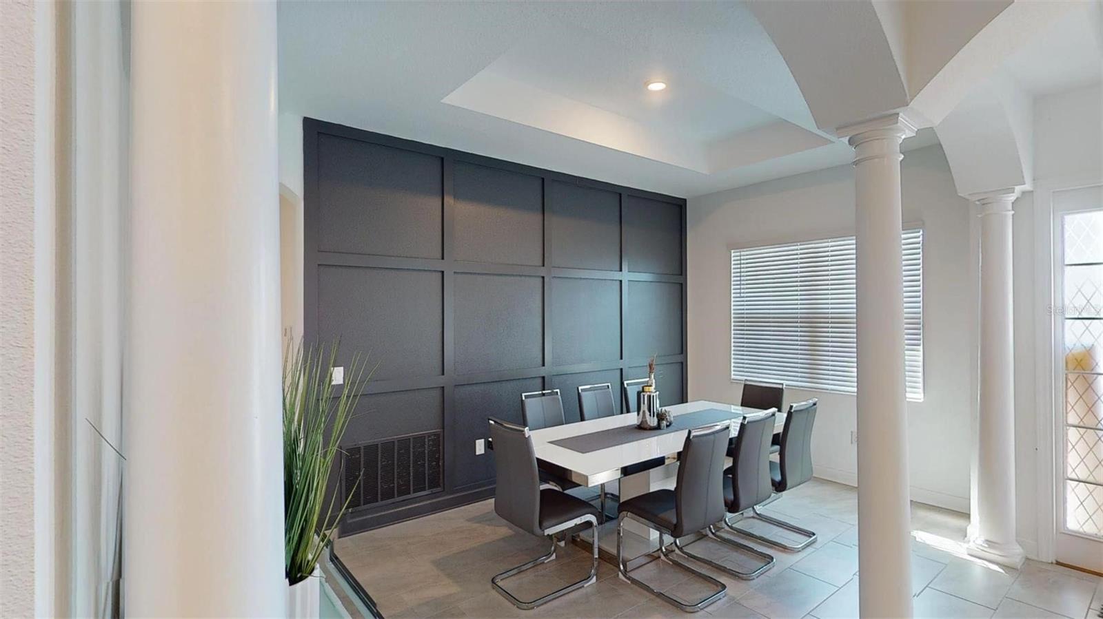 Image 9 of 21 For 8851 Fallen Oak Drive