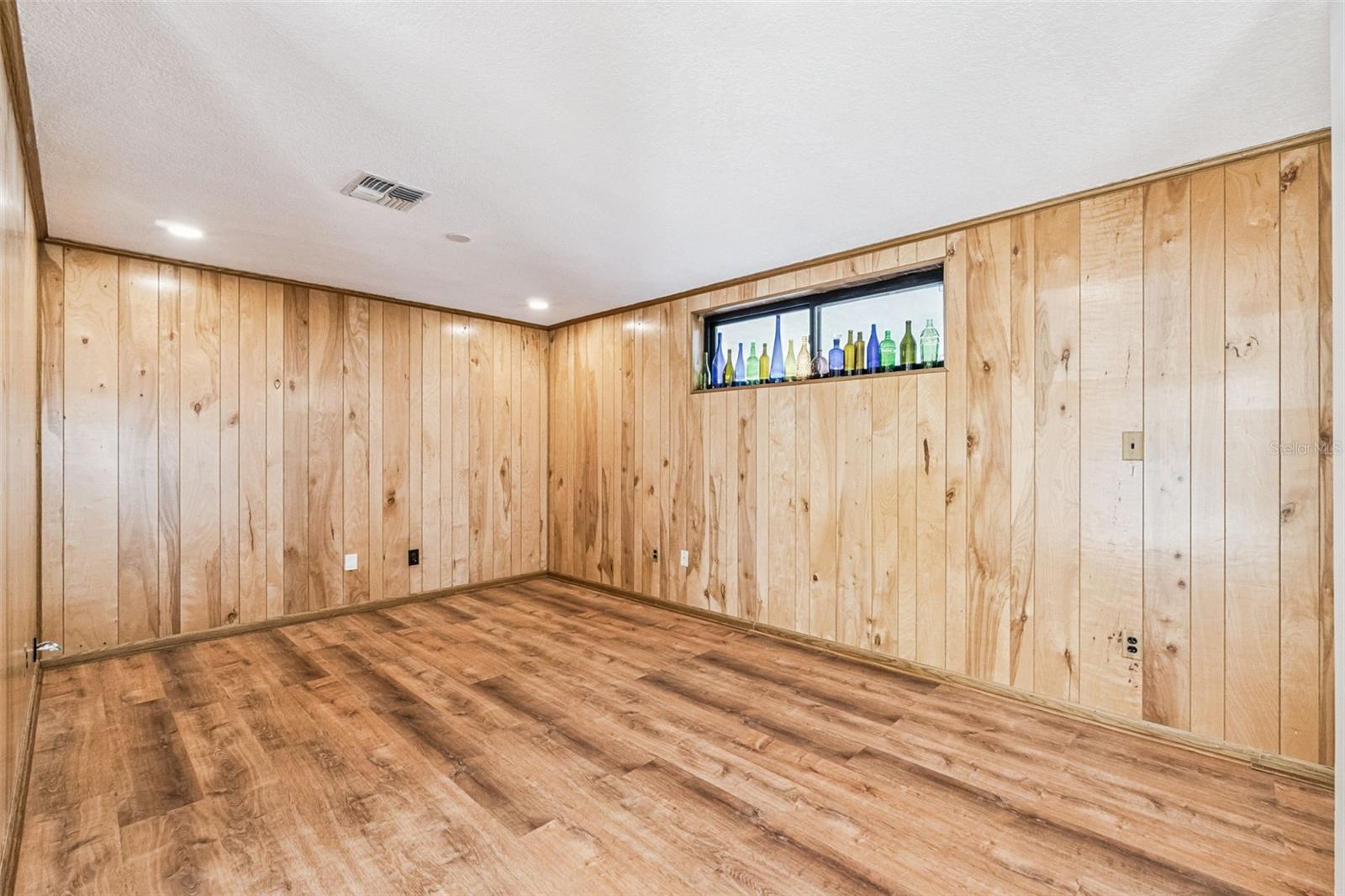 Image 12 of 49 For 4308 Brandeis Avenue