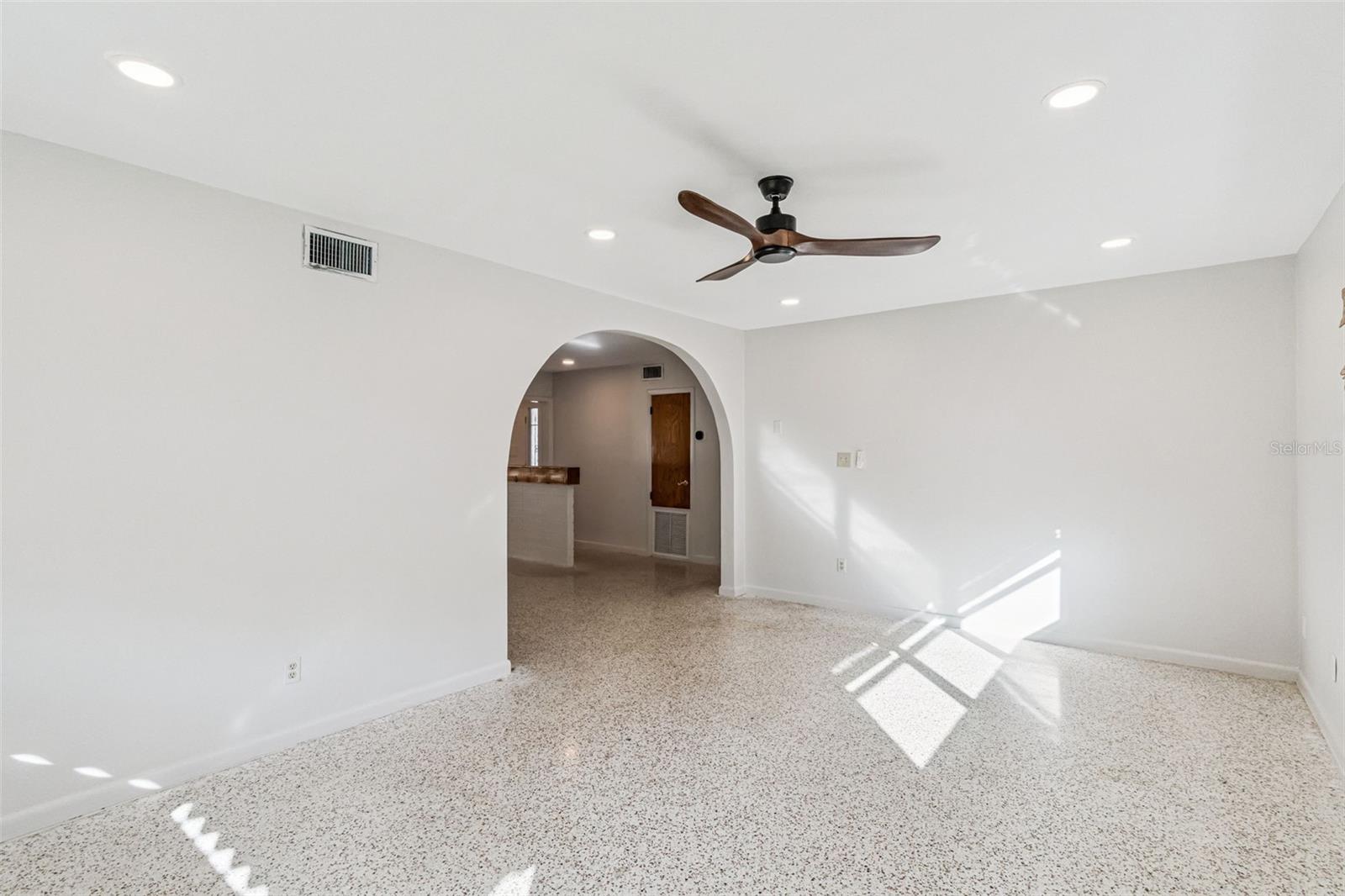 Image 8 of 49 For 4308 Brandeis Avenue