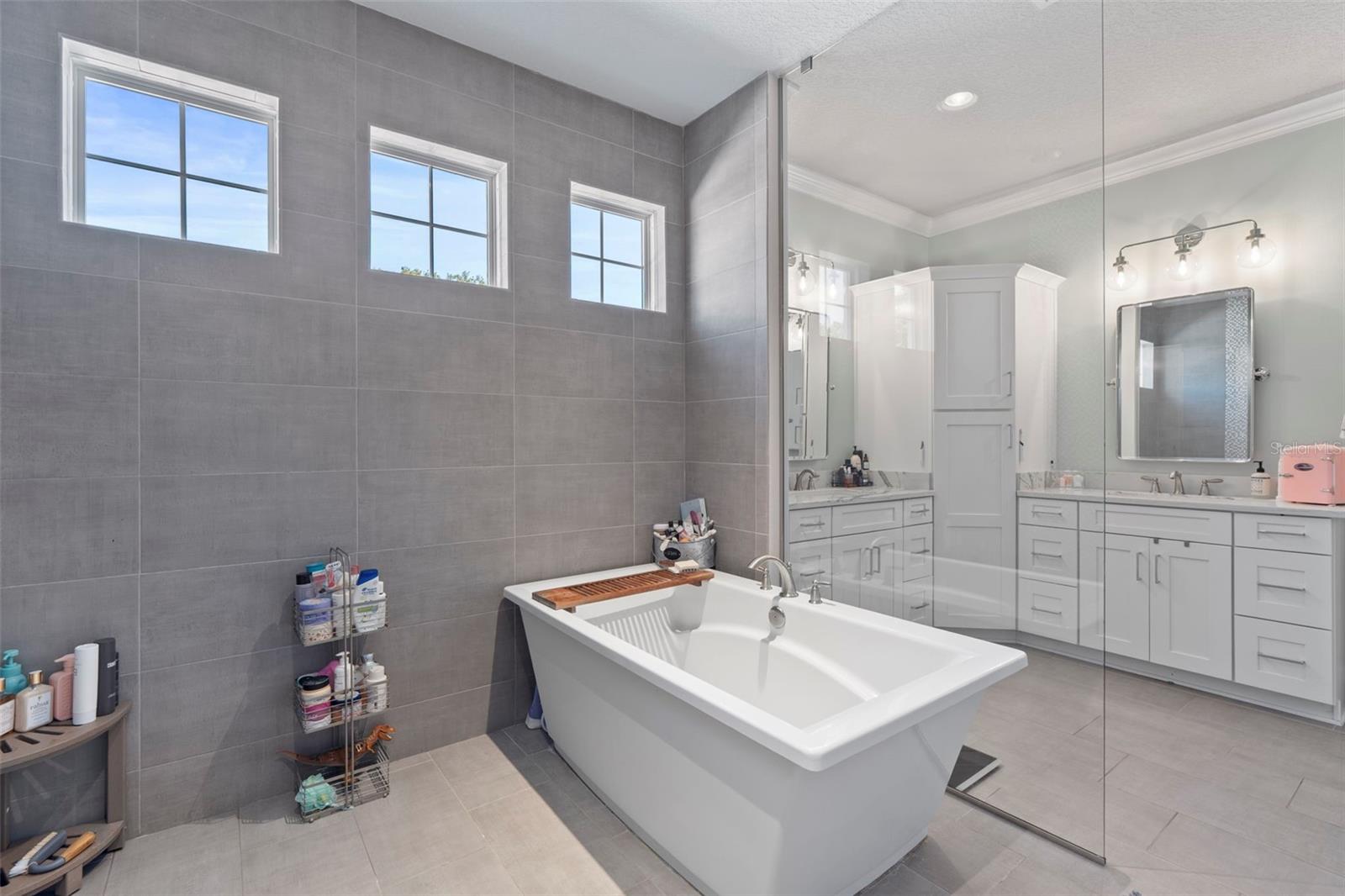 Image 24 of 64 For 131 Calm Water Cove