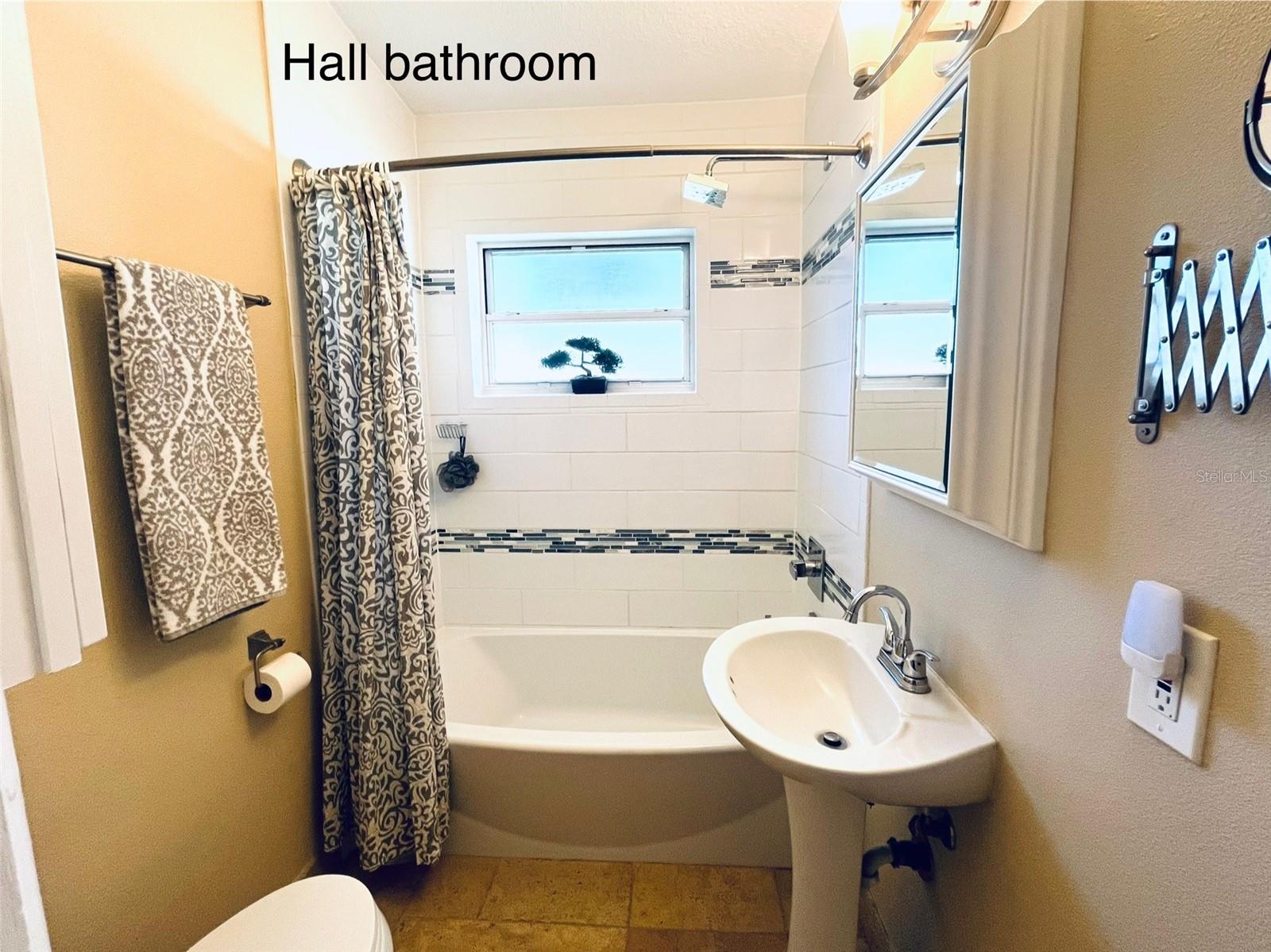 Image 42 of 63 For 3626 Upton Drive