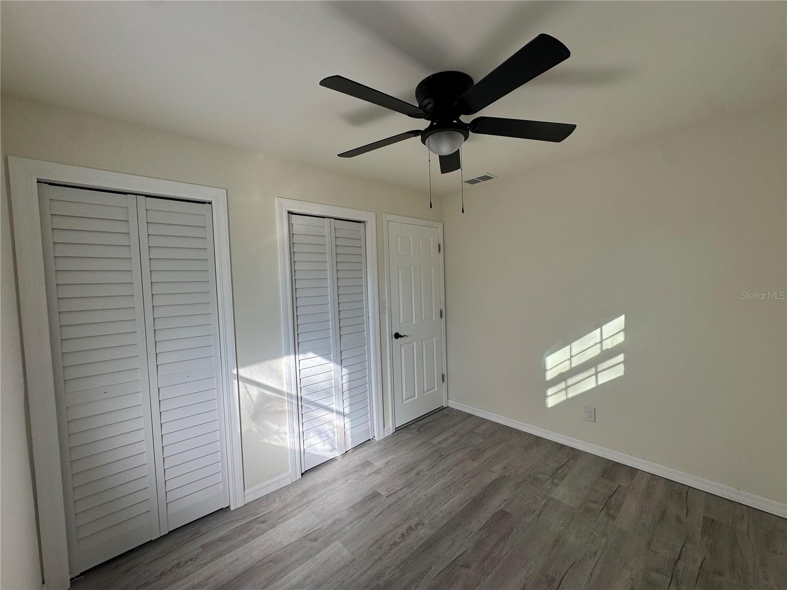 Image 11 of 26 For 7224 Valiant Court