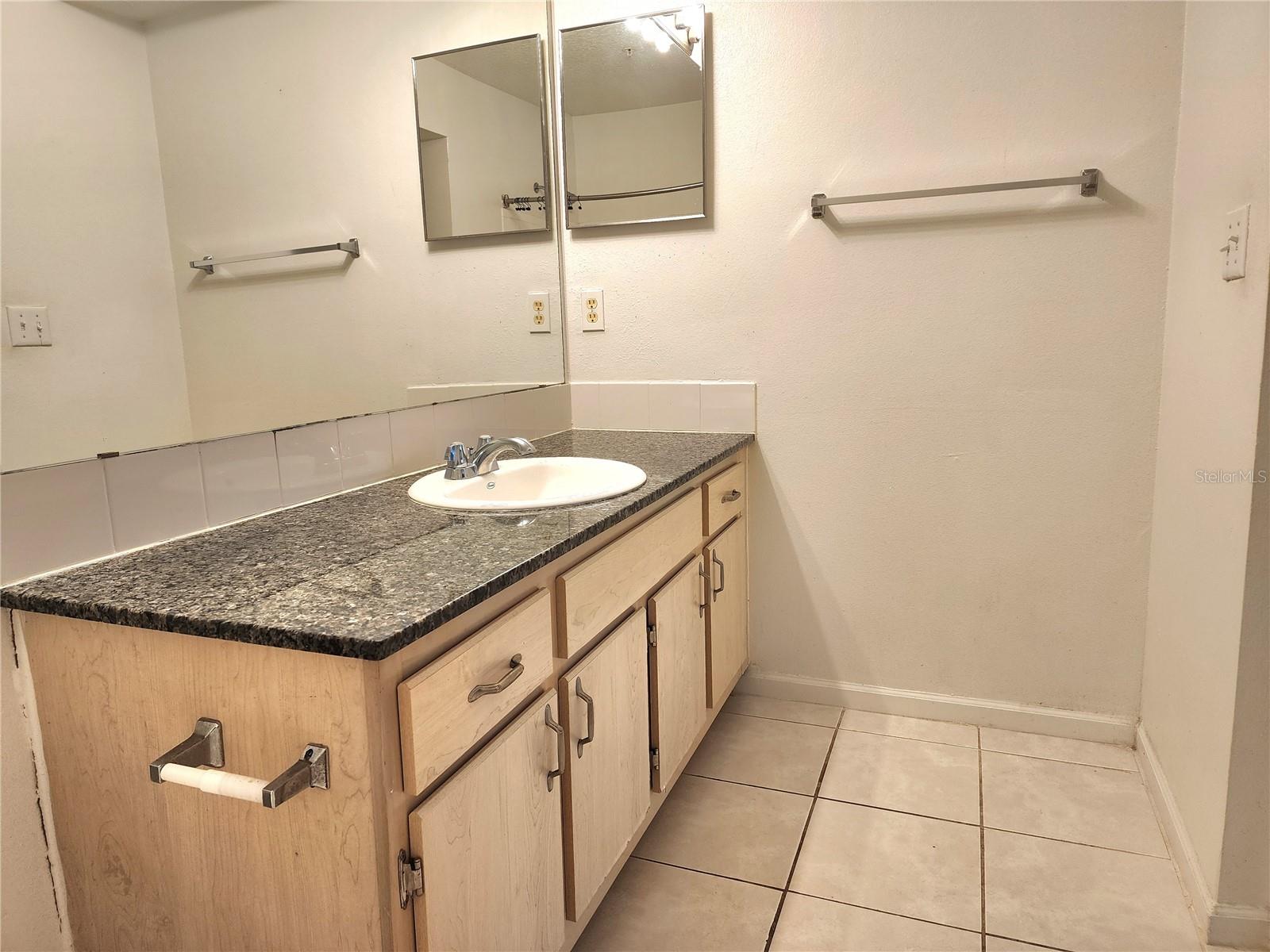 Image 15 of 28 For 712 Crest Pines Drive 334