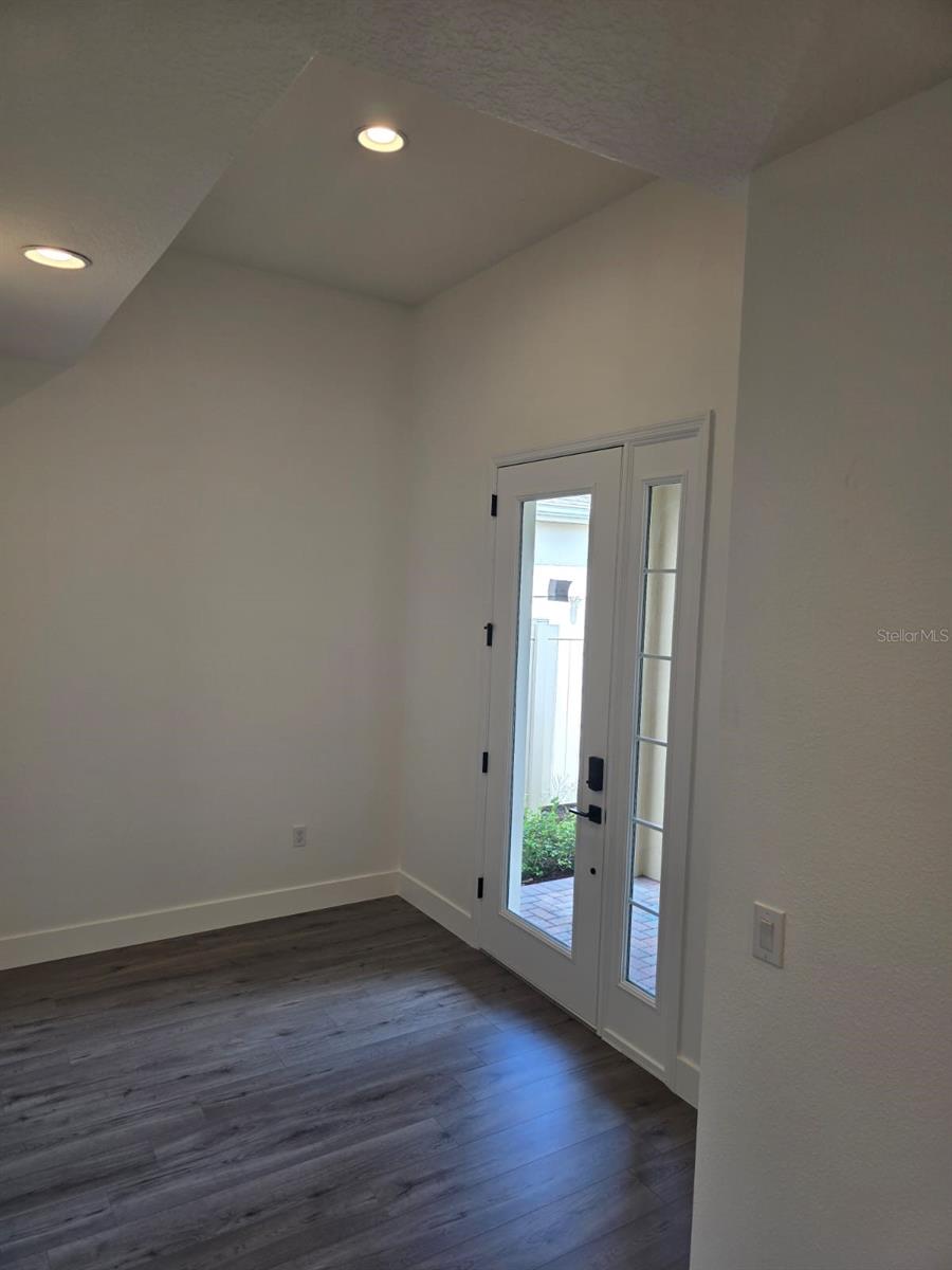 Image 11 of 14 For 3172 Montserrat Place