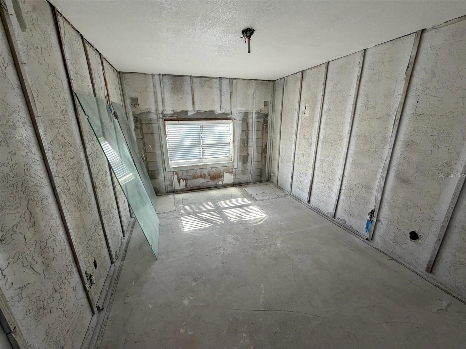 Image 9 of 17 For 1775 New Hampshire Avenue Ne