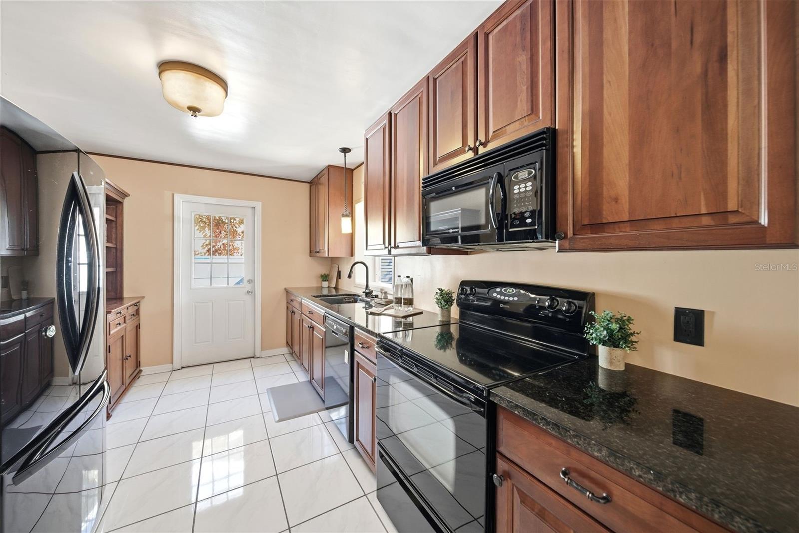 Image 13 of 30 For 1715 Canton Street