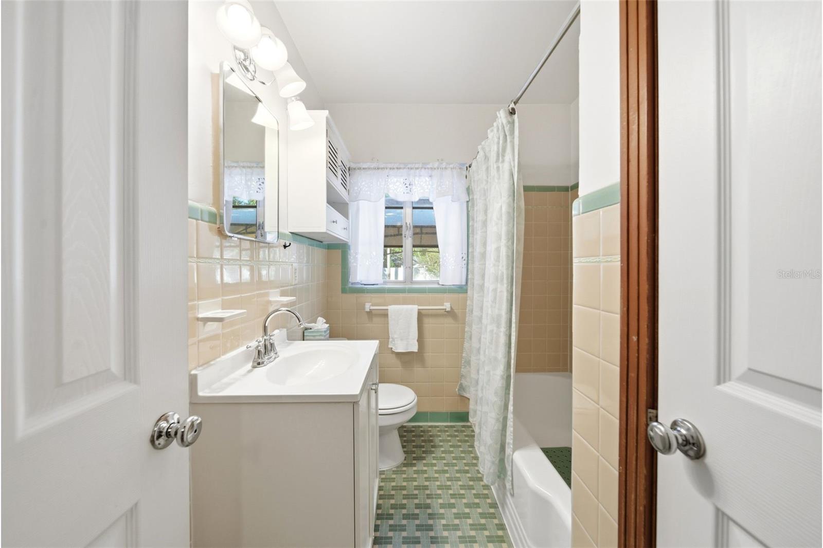 Image 18 of 30 For 1715 Canton Street