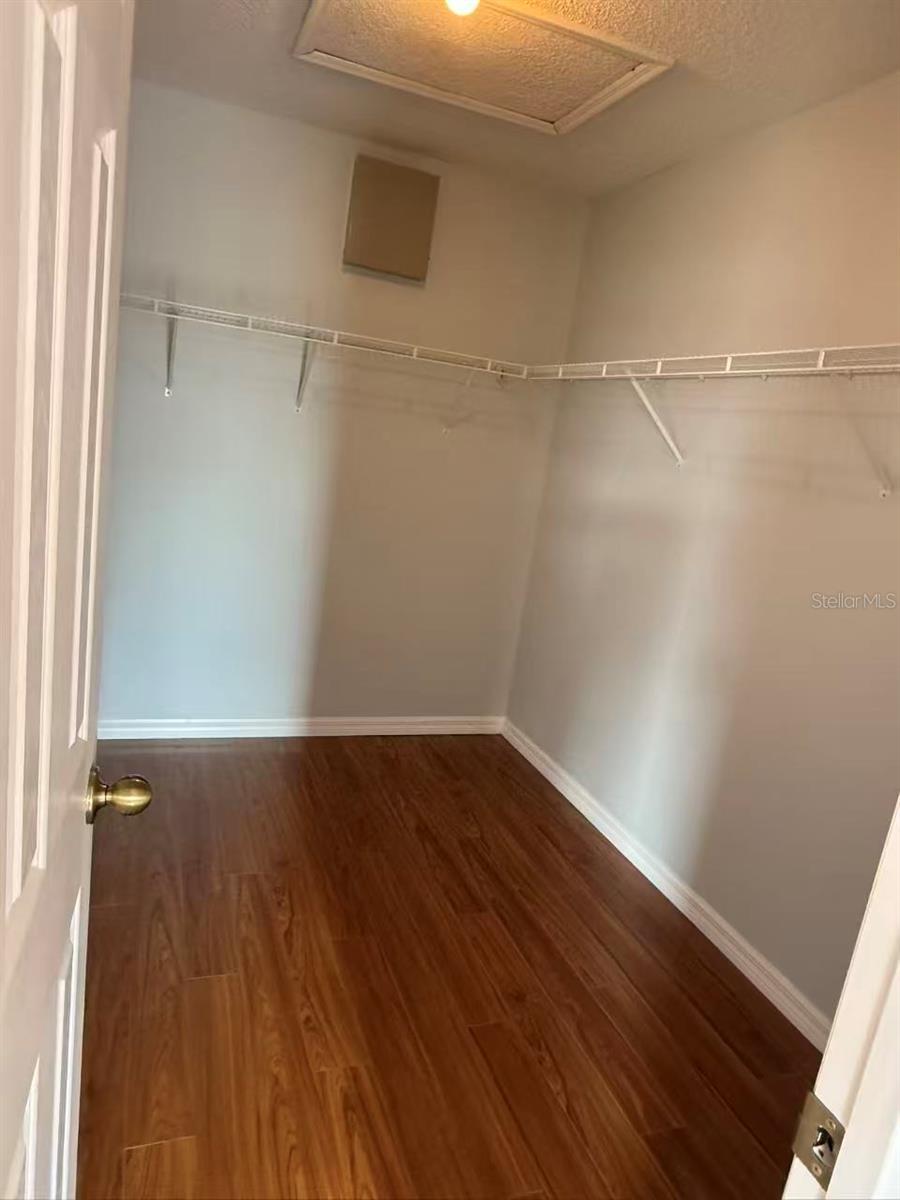 Image 17 of 36 For 1231 Seneca Falls Drive