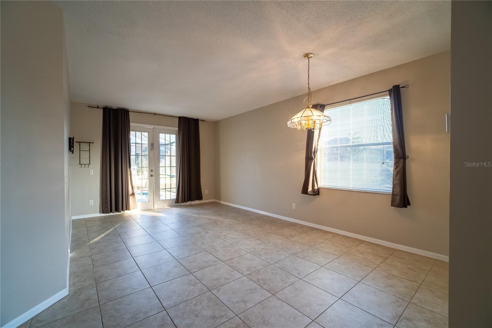 Image 7 of 24 For 3135 Turret Drive