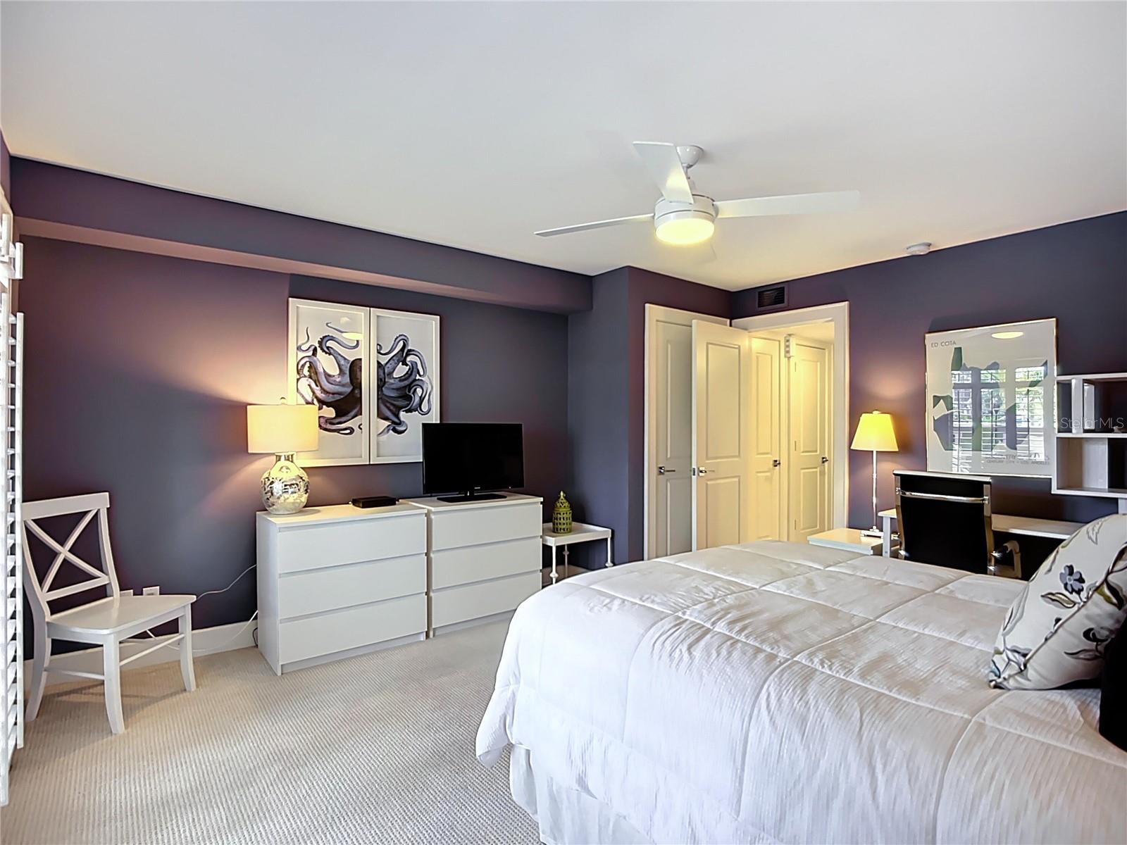 Image 18 of 39 For 6200 Flotilla Drive 262