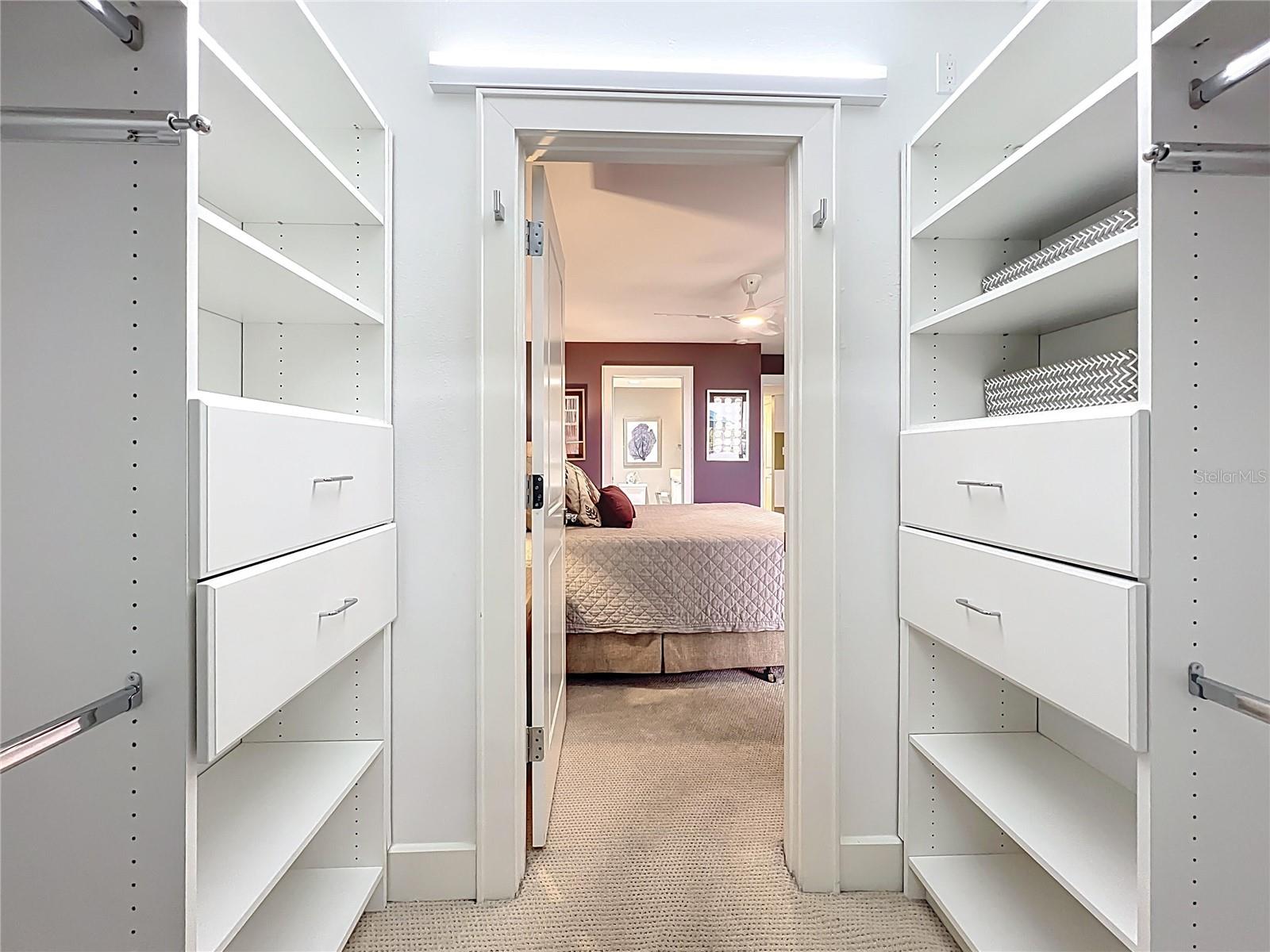 Image 25 of 39 For 6200 Flotilla Drive 262