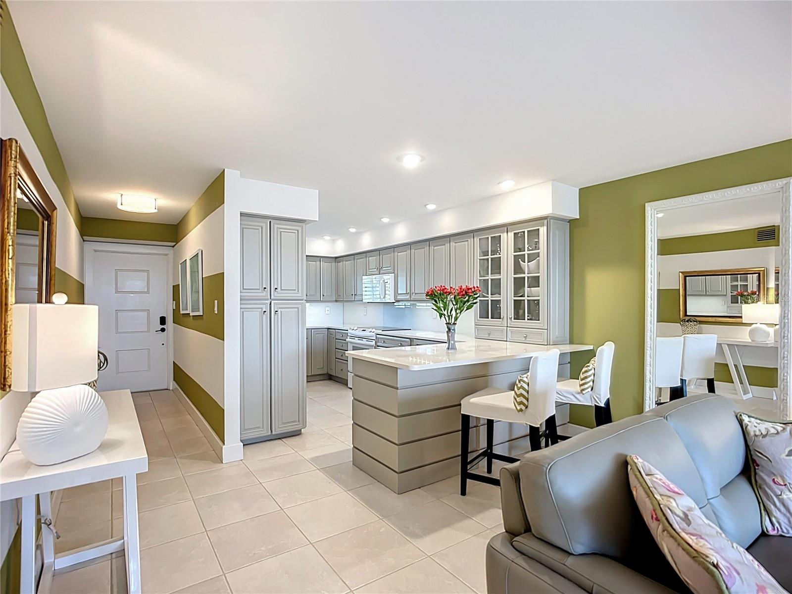 Image 7 of 39 For 6200 Flotilla Drive 262