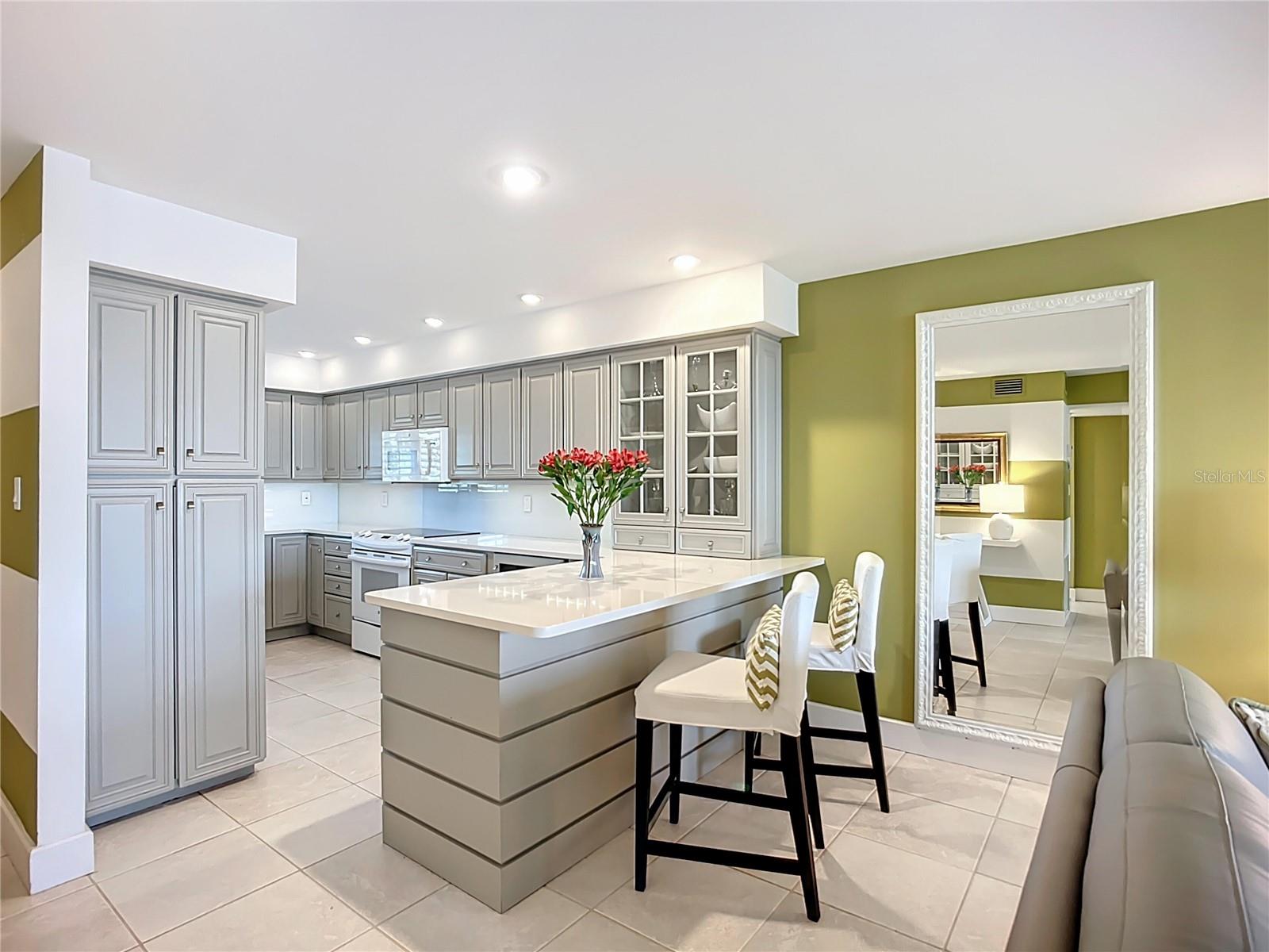 Image 8 of 39 For 6200 Flotilla Drive 262