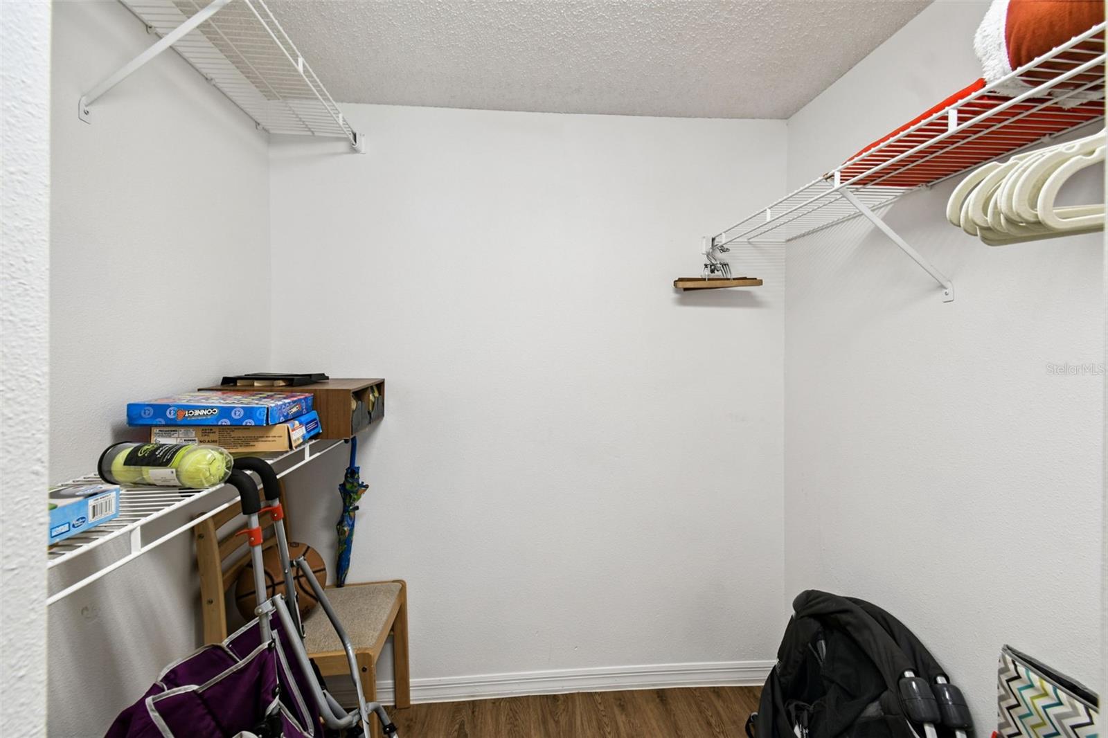 Image 24 of 46 For 2035 Royal Bay Boulevard 45