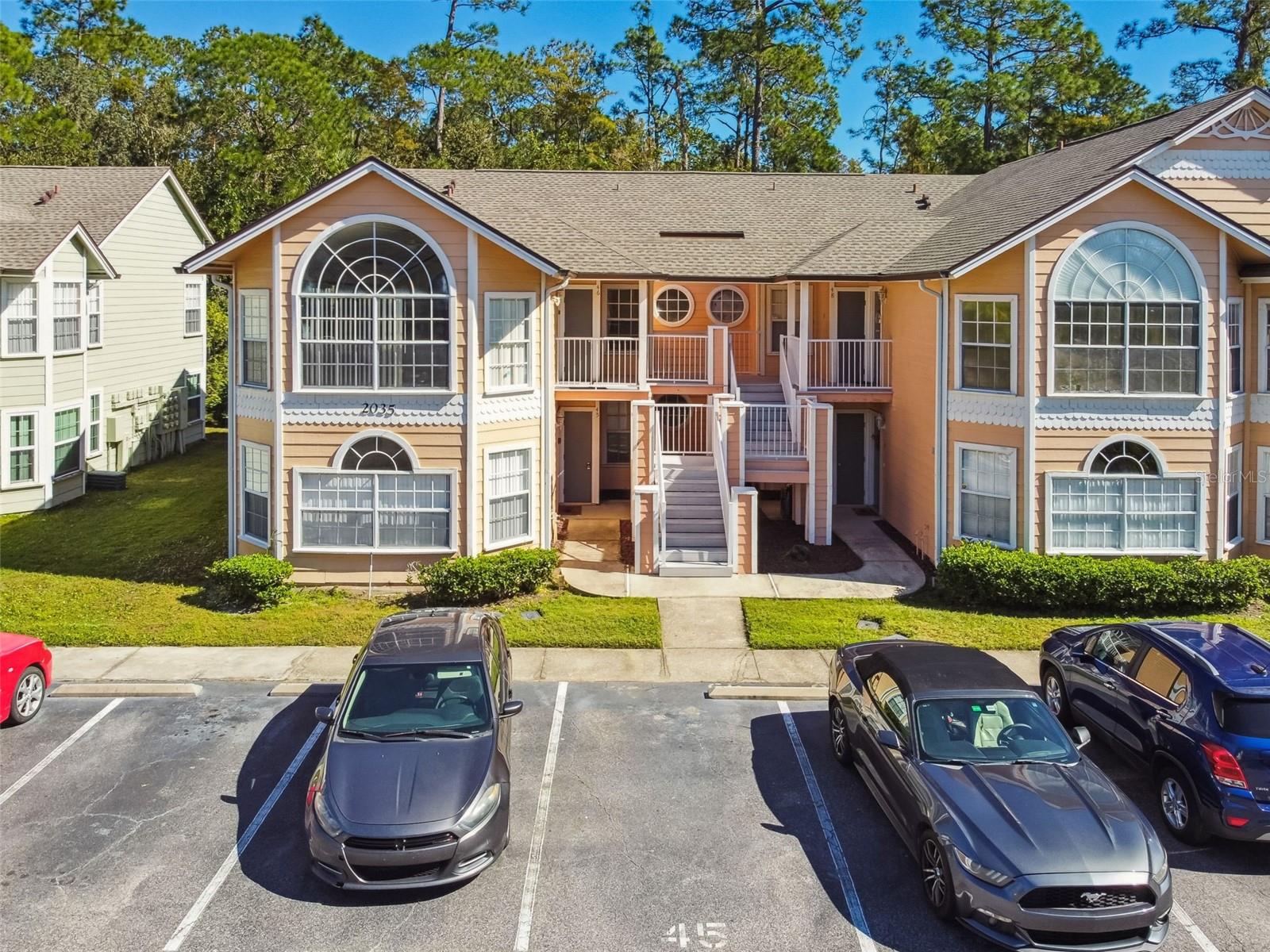 Image 29 of 46 For 2035 Royal Bay Boulevard 45