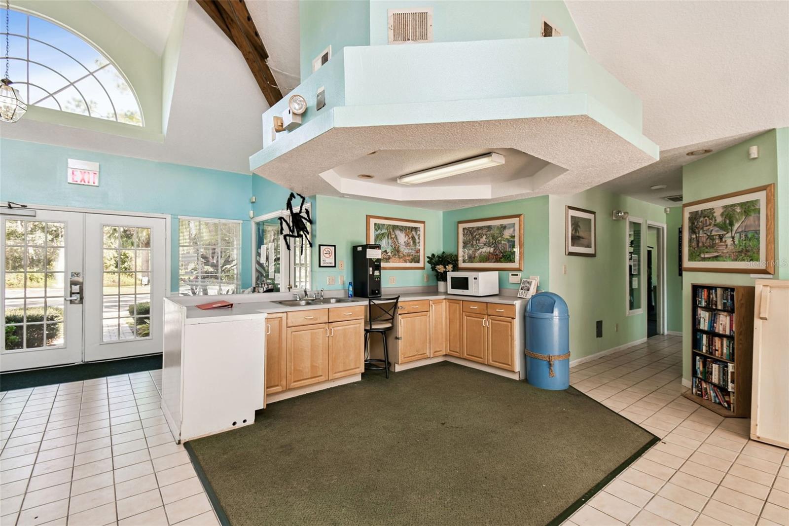 Image 39 of 46 For 2035 Royal Bay Boulevard 45