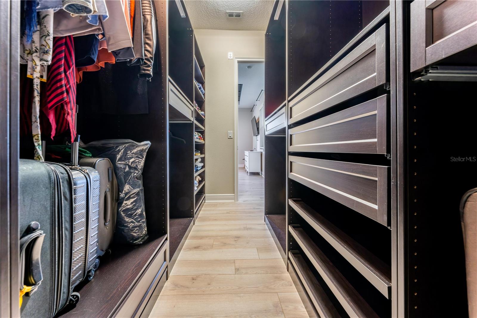 Image 15 of 71 For 13019 Stanthorne Avenue