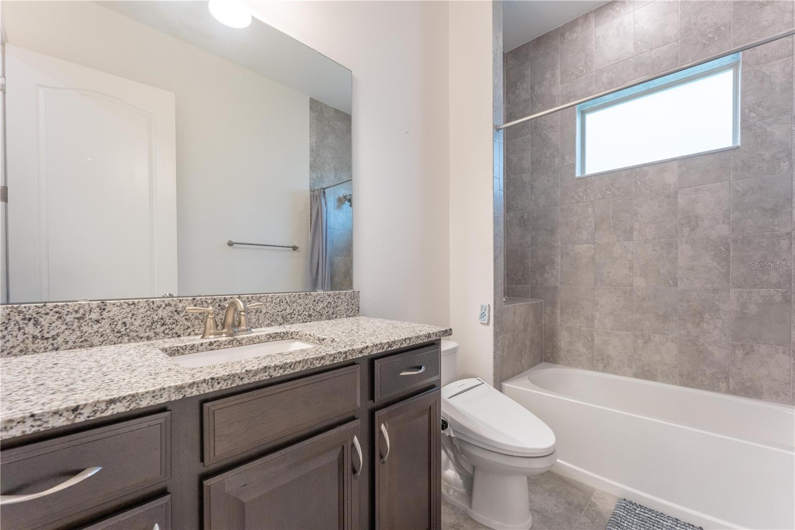 Image 18 of 71 For 13019 Stanthorne Avenue