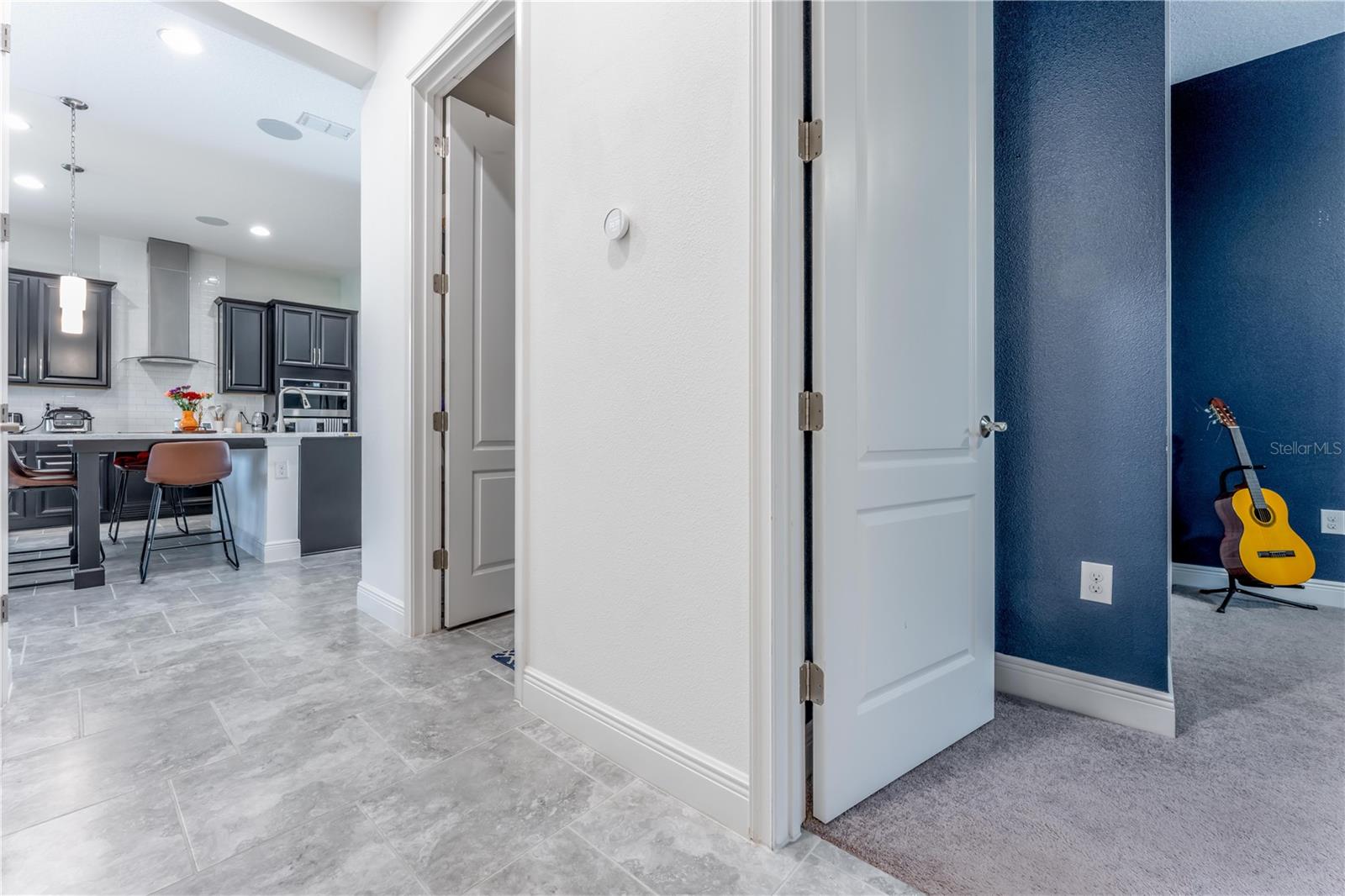 Image 19 of 71 For 13019 Stanthorne Avenue