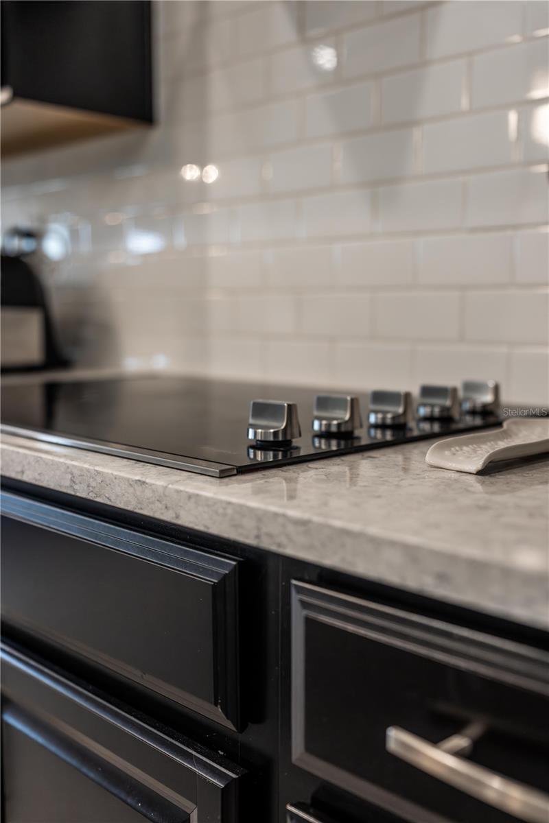 Image 46 of 71 For 13019 Stanthorne Avenue