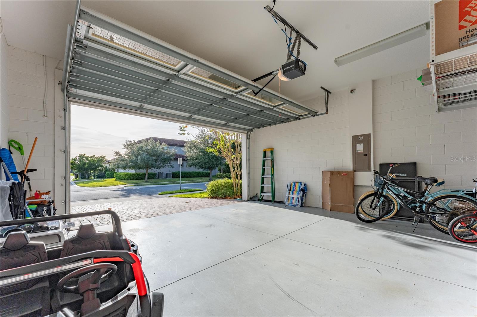 Image 52 of 71 For 13019 Stanthorne Avenue