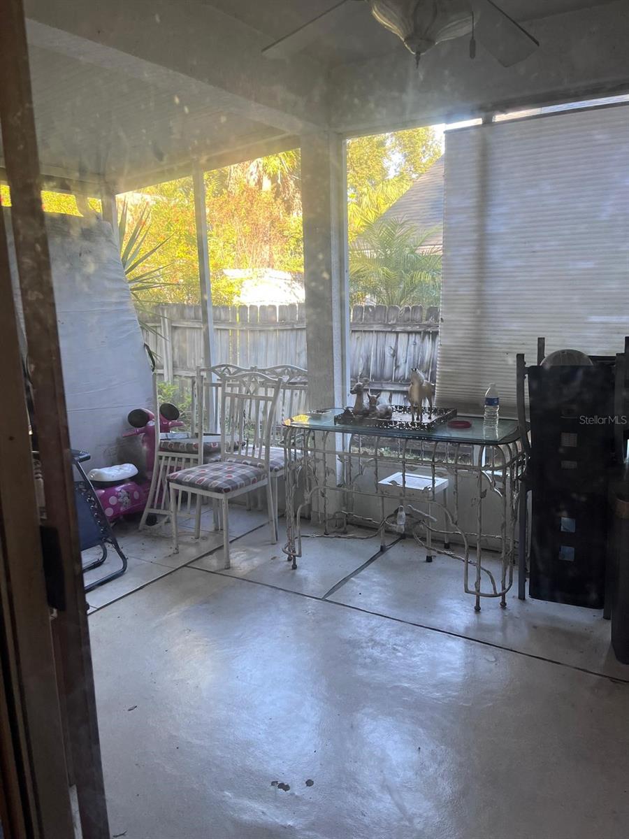 Image 6 of 8 For 309 Bay Street