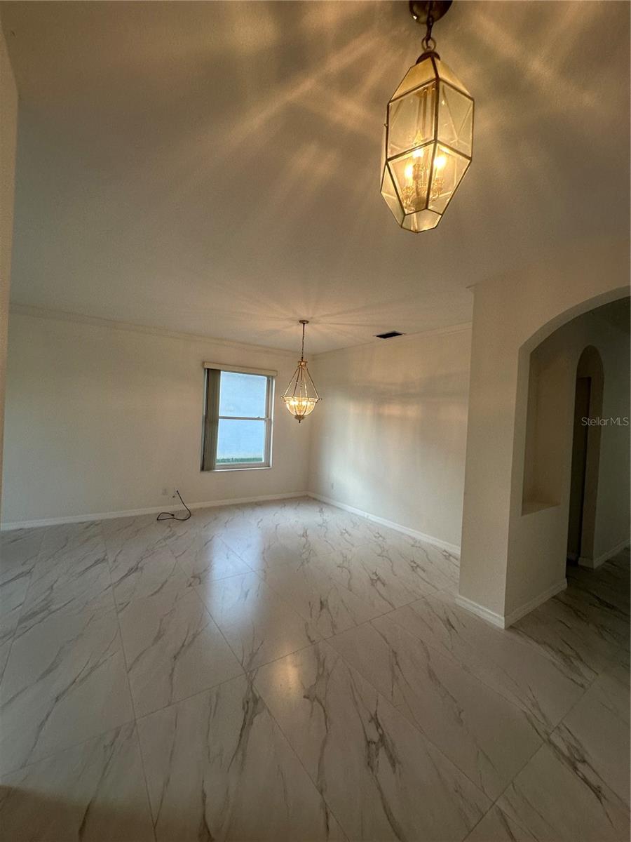 Image 7 of 11 For 2745 University Acres Drive