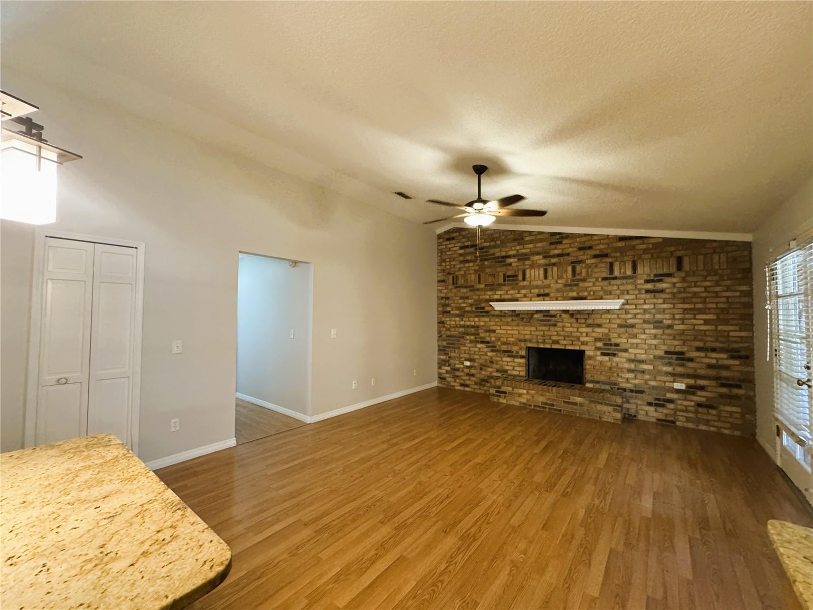 Image 10 of 29 For 1407 Spring Ridge Drive