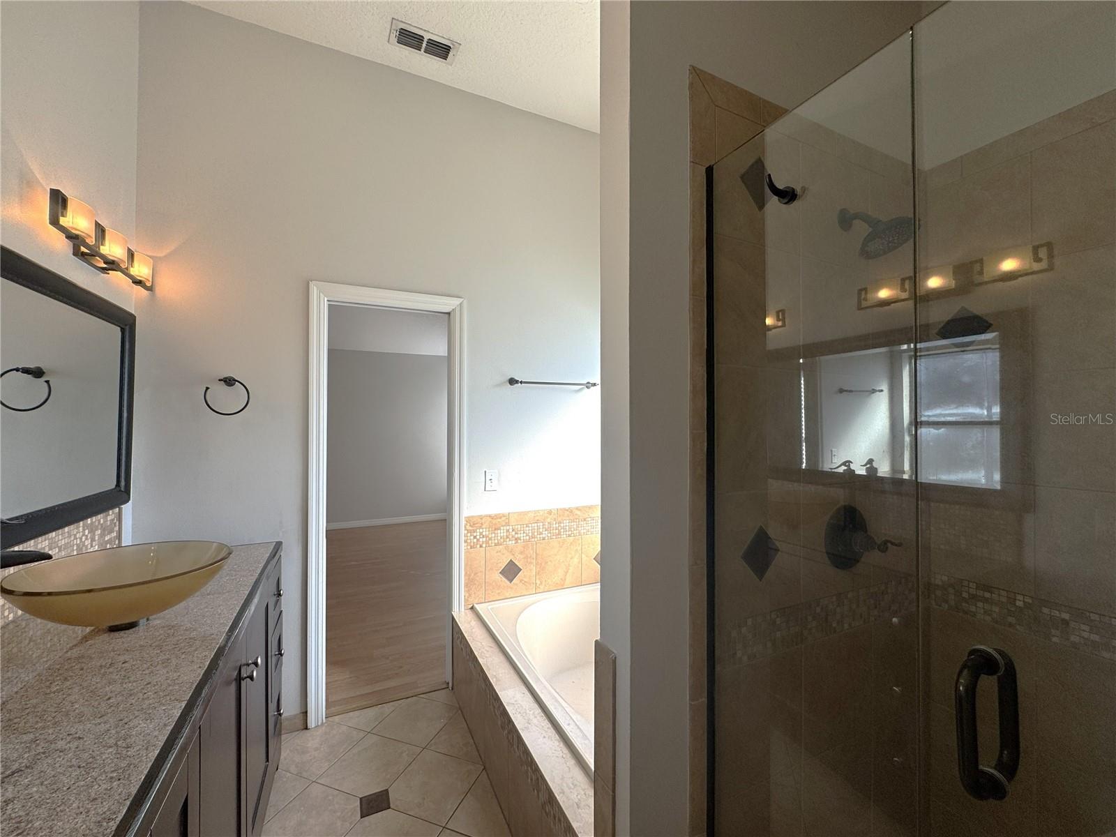 Image 19 of 29 For 1407 Spring Ridge Drive