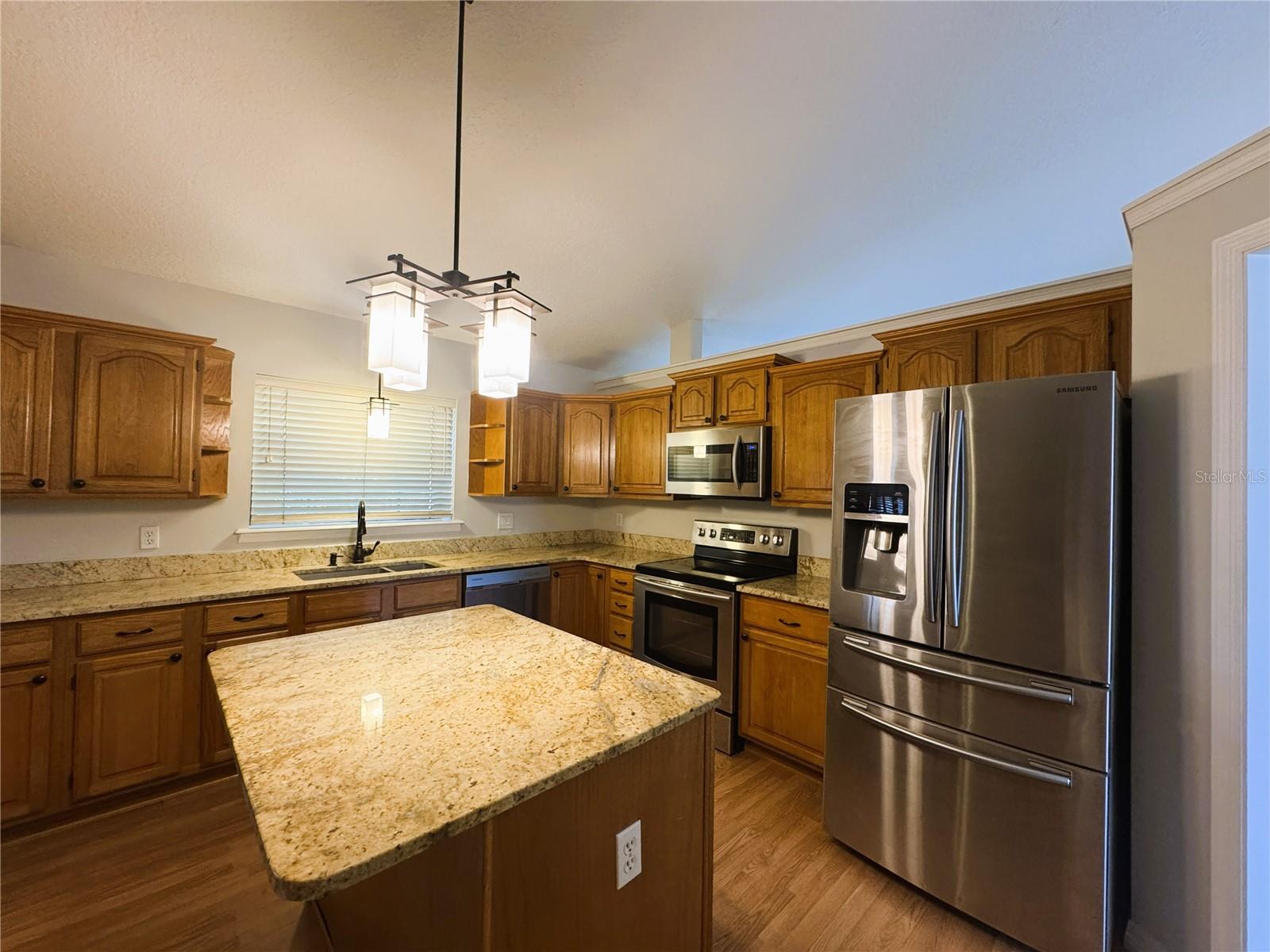 Image 9 of 29 For 1407 Spring Ridge Drive