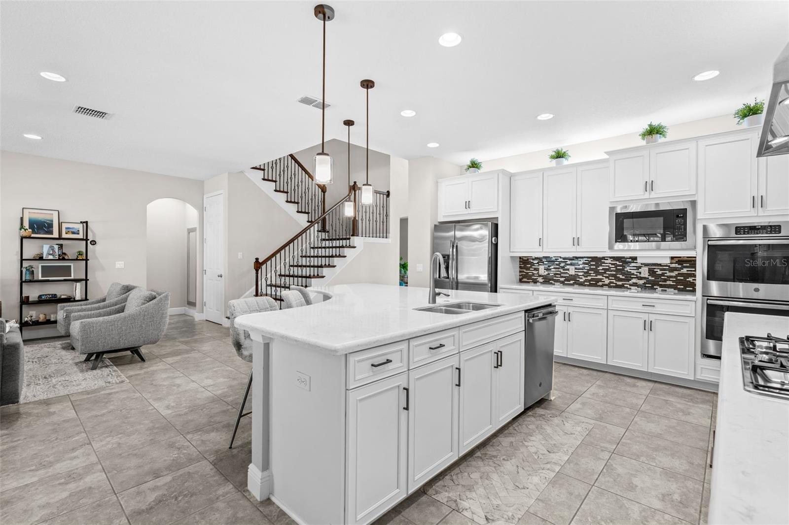 Image 10 of 42 For 14085 Jomatt Loop