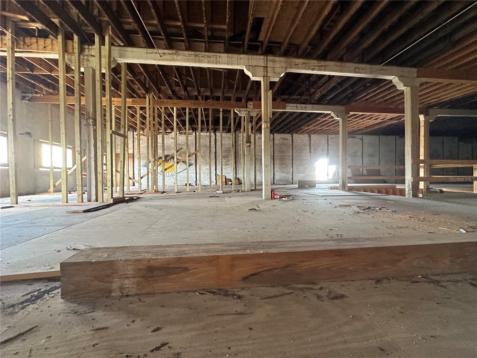 Listing photo id 15 for 1007 Franklin Street