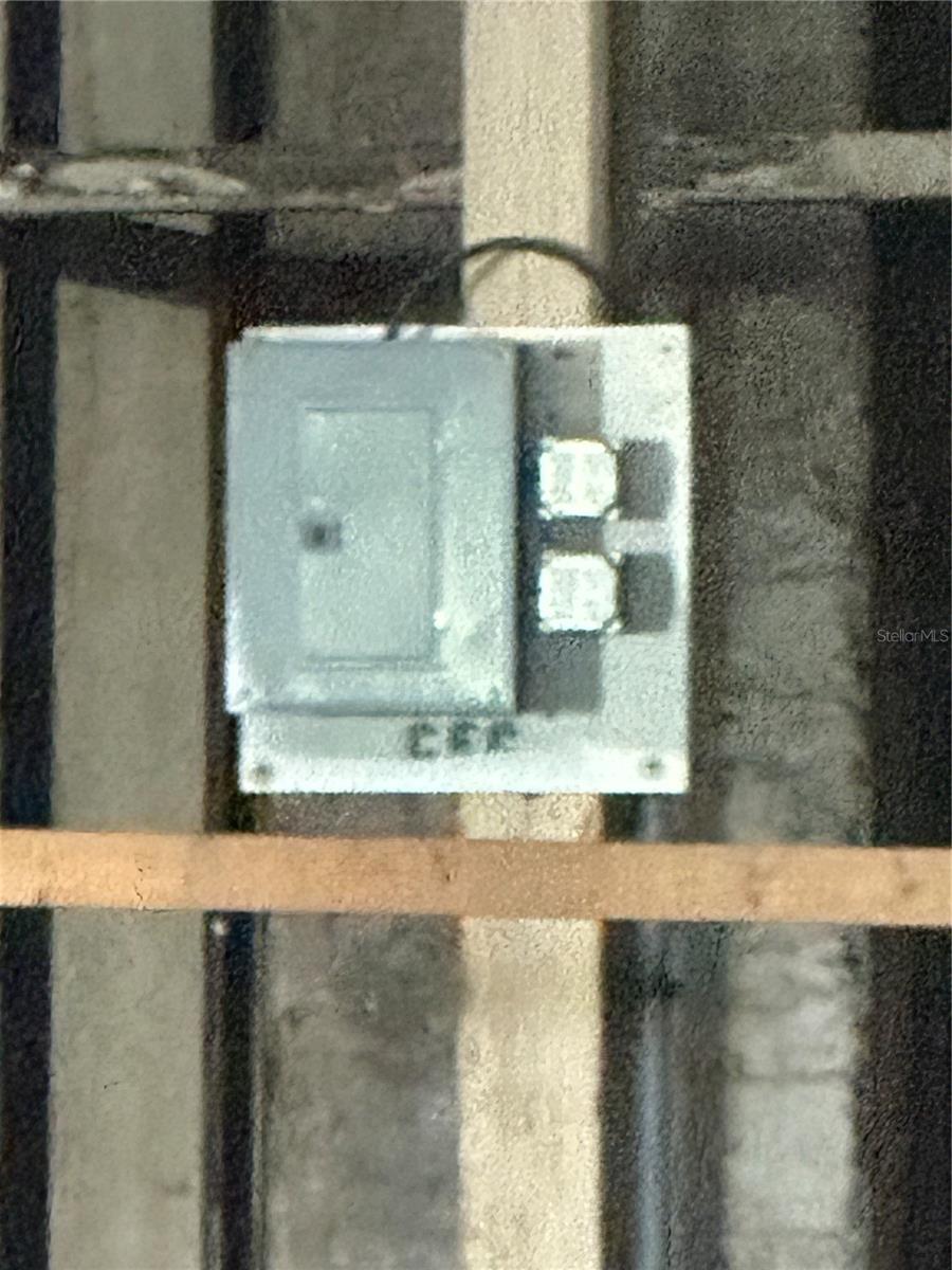 Listing photo id 18 for 1007 Franklin Street