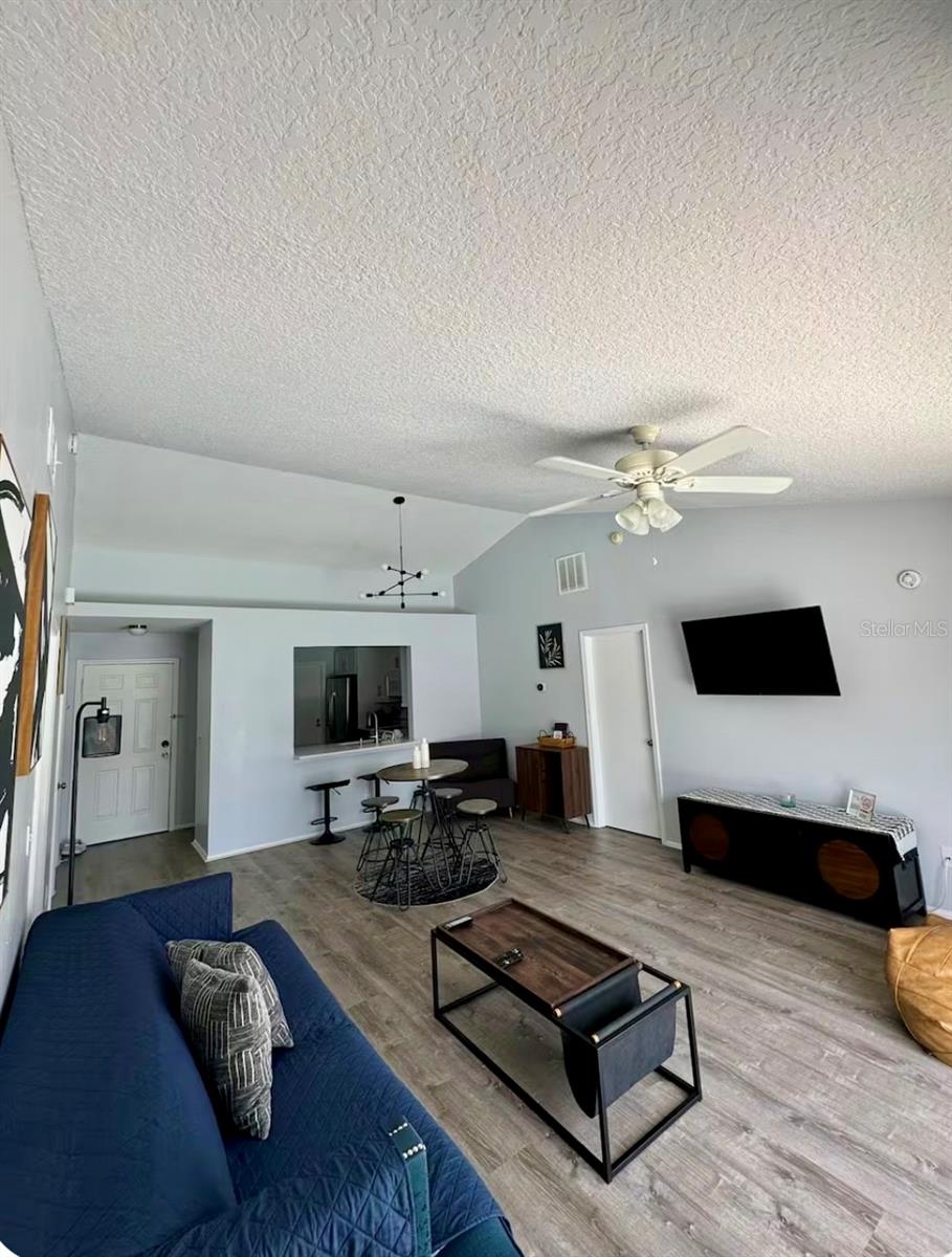 Image 7 of 16 For 252 Hidden Springs Circle