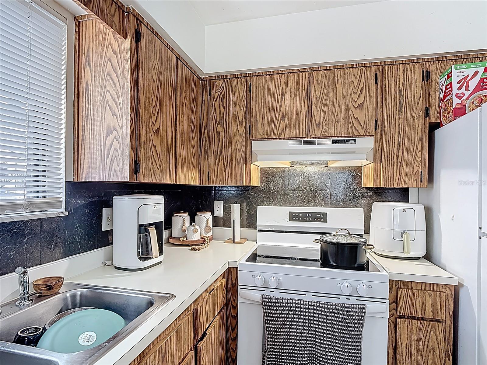 Image 12 of 25 For 1803 Foxhall Circle 1803